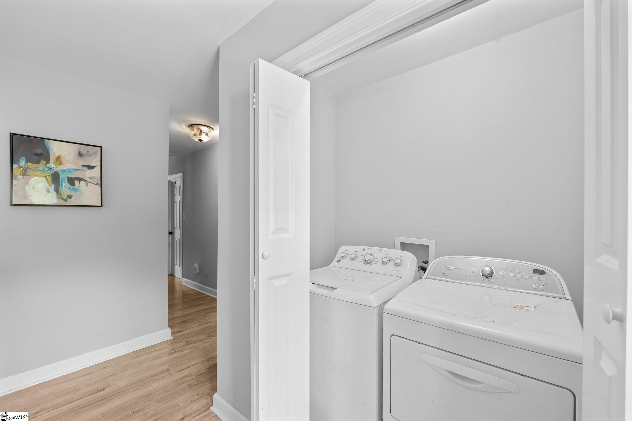 127 E Victoria Road Property Photo 28