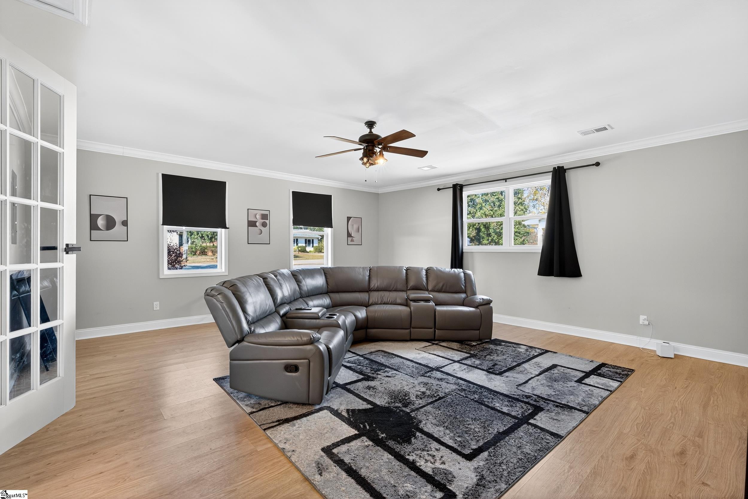 519 Longview Terrace Property Photo 9