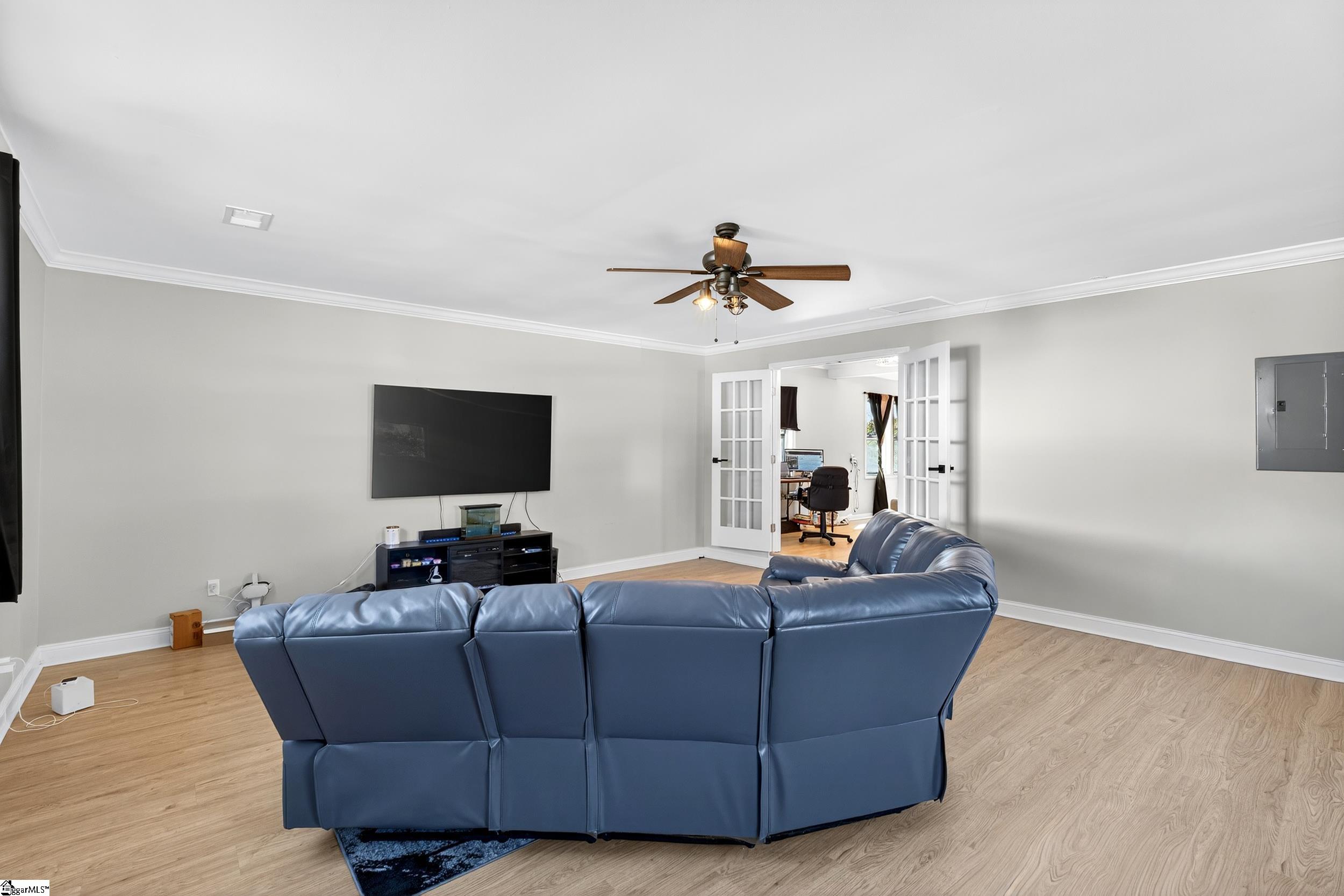 519 Longview Terrace Property Photo 10