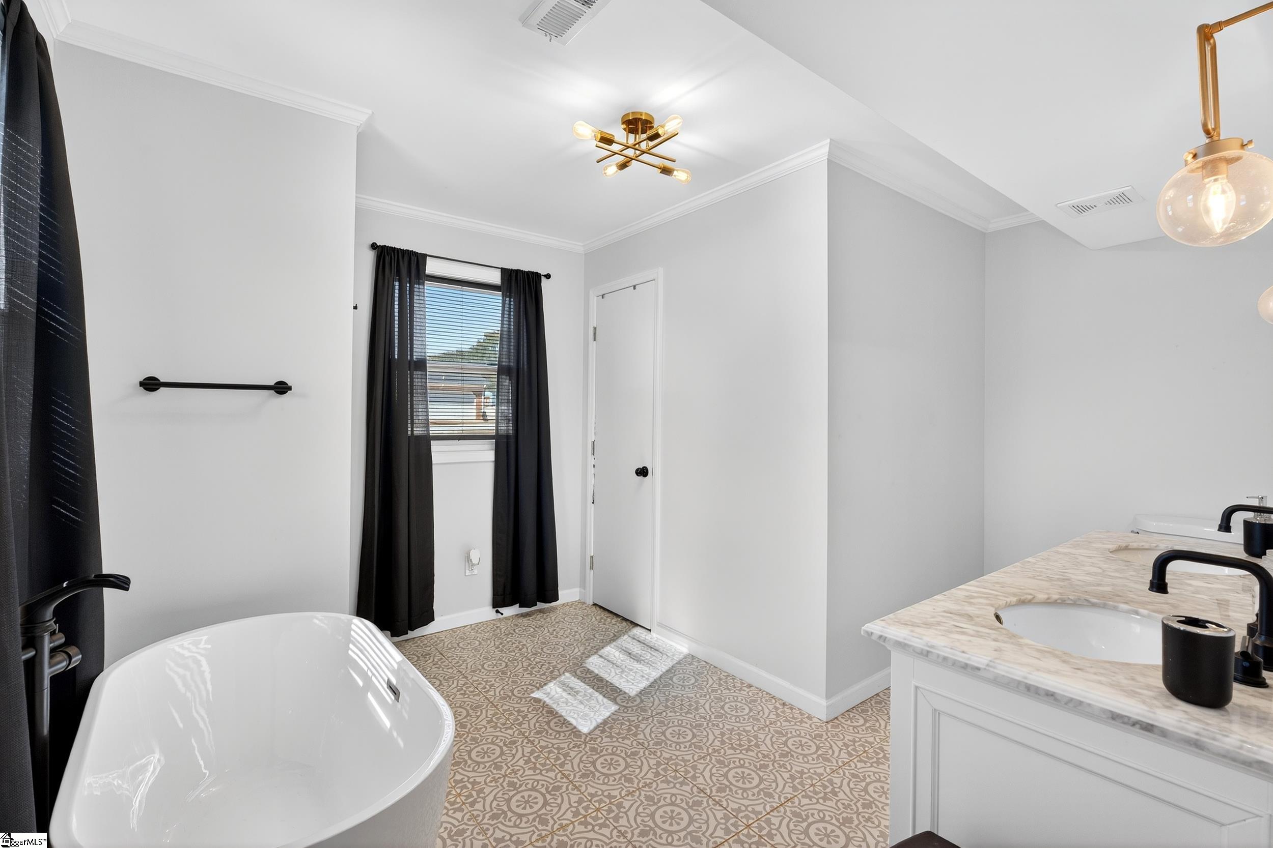 519 Longview Terrace Property Photo 18