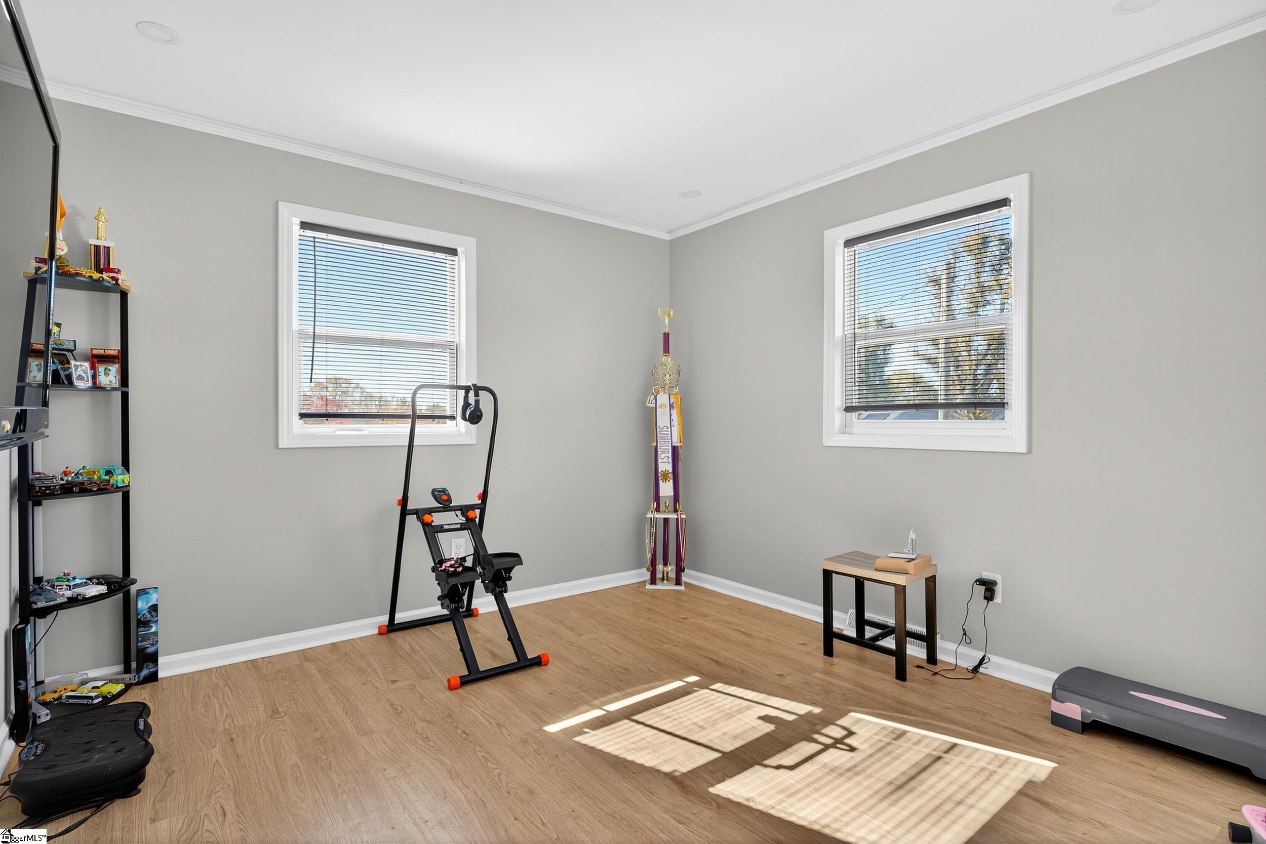 519 Longview Terrace Property Photo 23