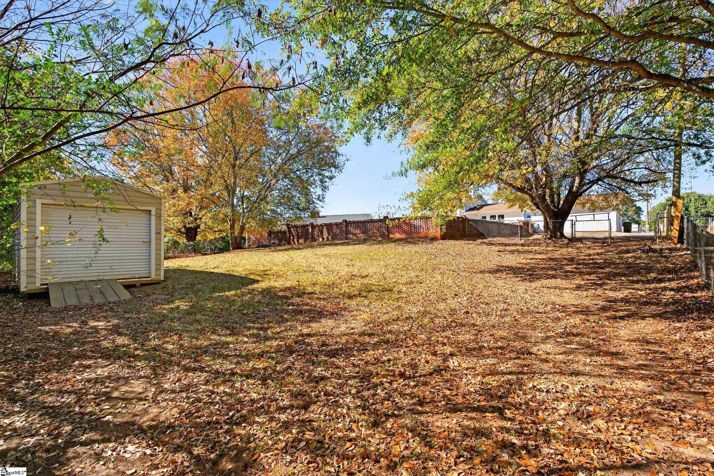 519 Longview Terrace Property Photo 30