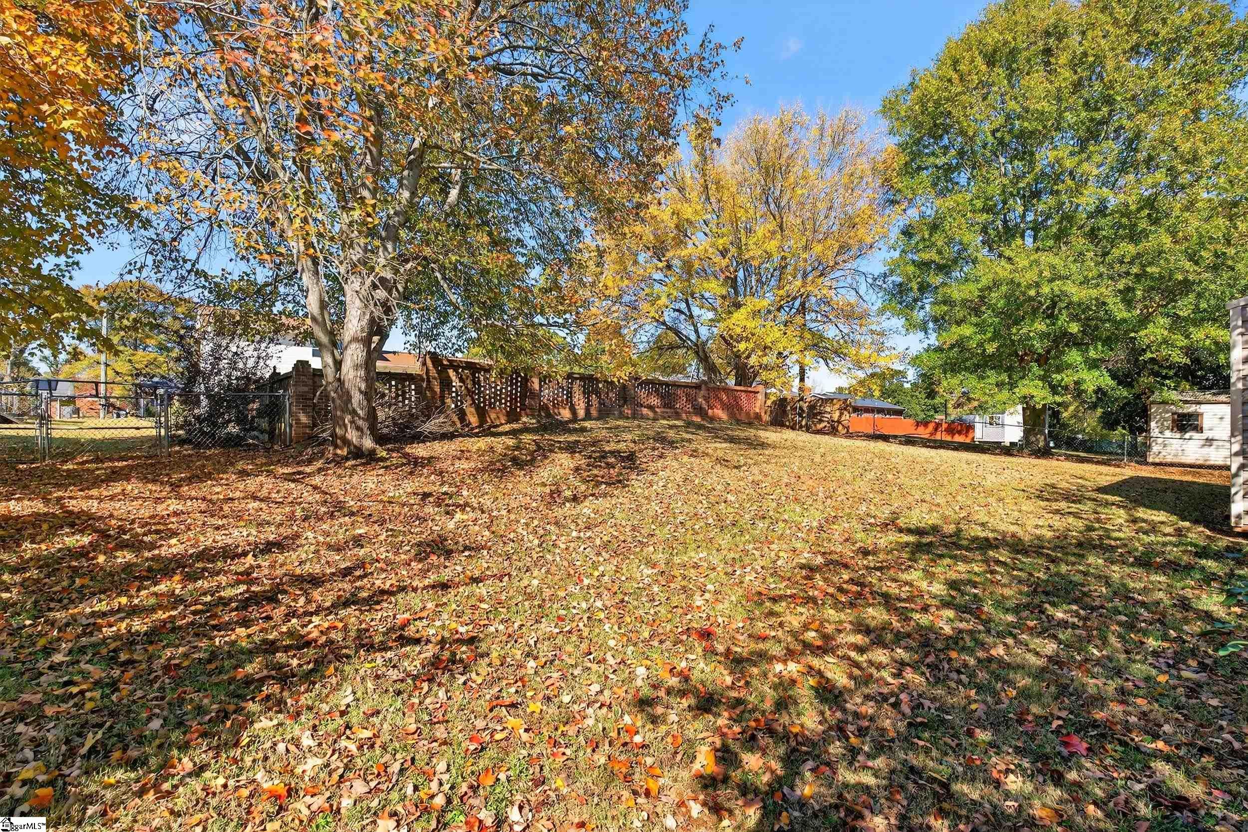 519 Longview Terrace Property Photo 31