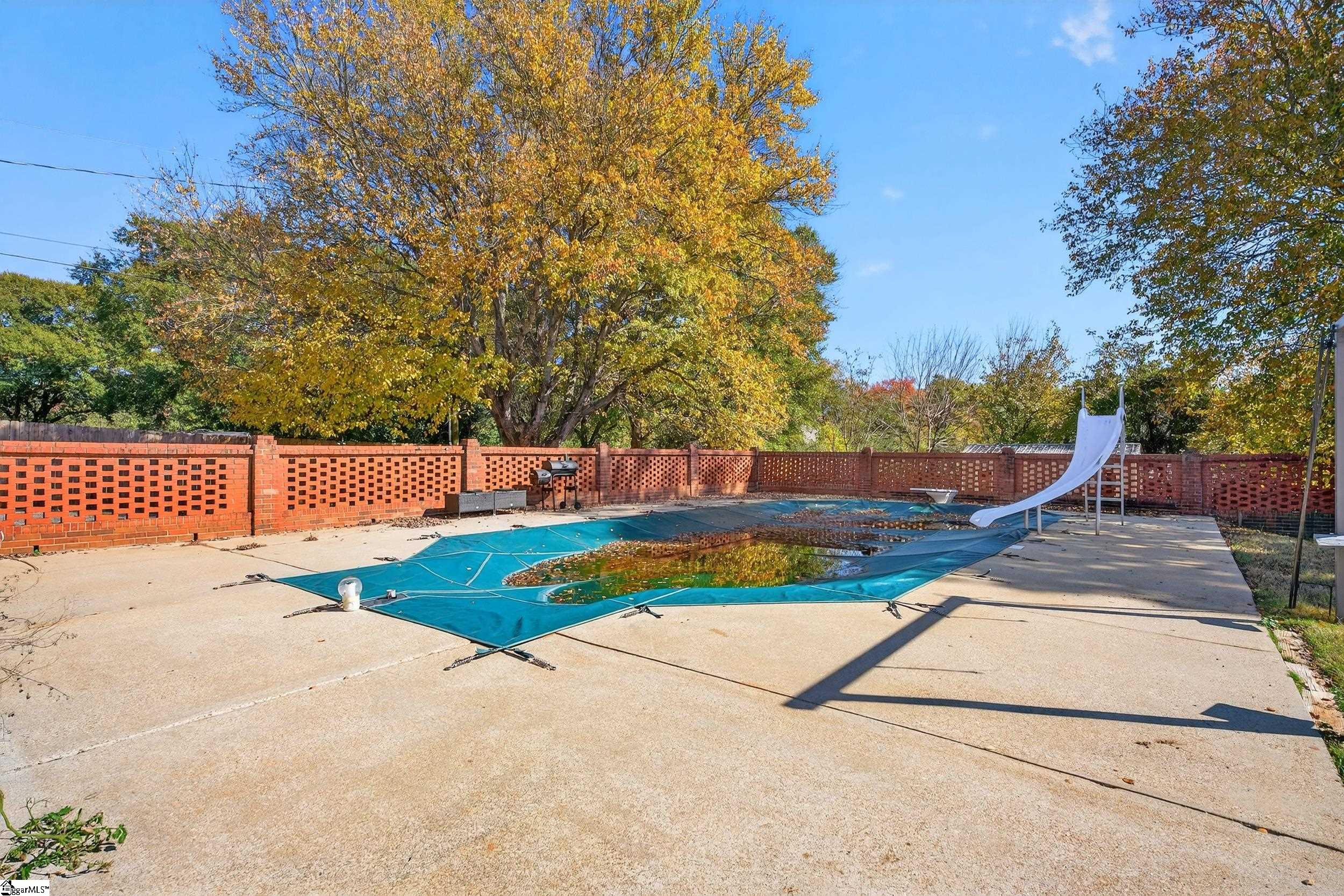 519 Longview Terrace Property Photo 33