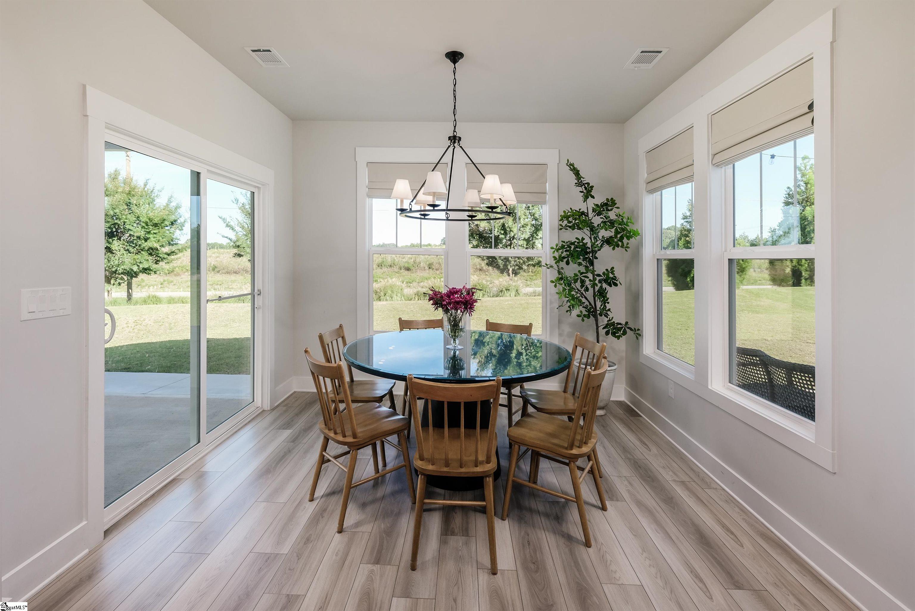 561 Fenwick Drive Property Photo 10