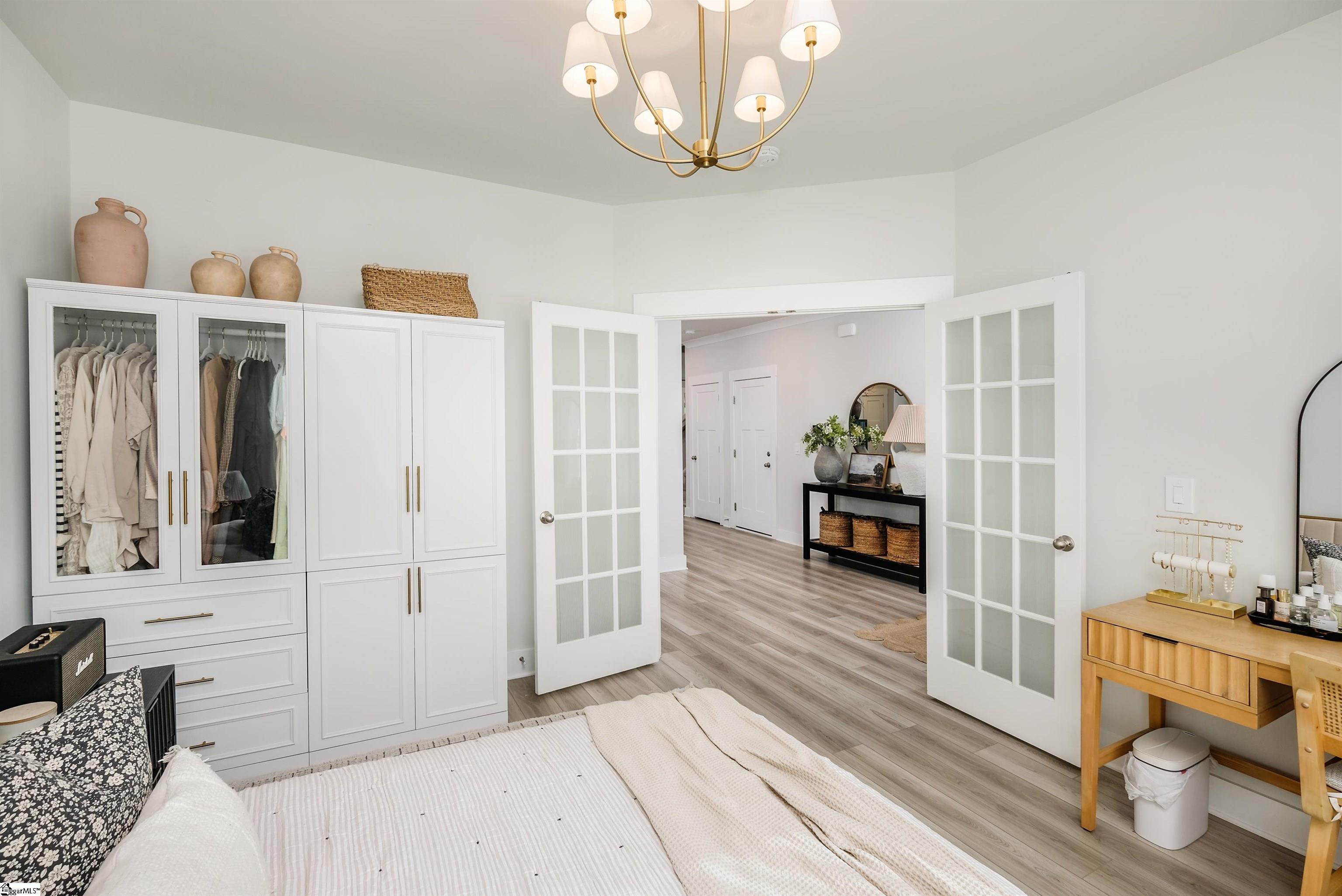 561 Fenwick Drive Property Photo 16