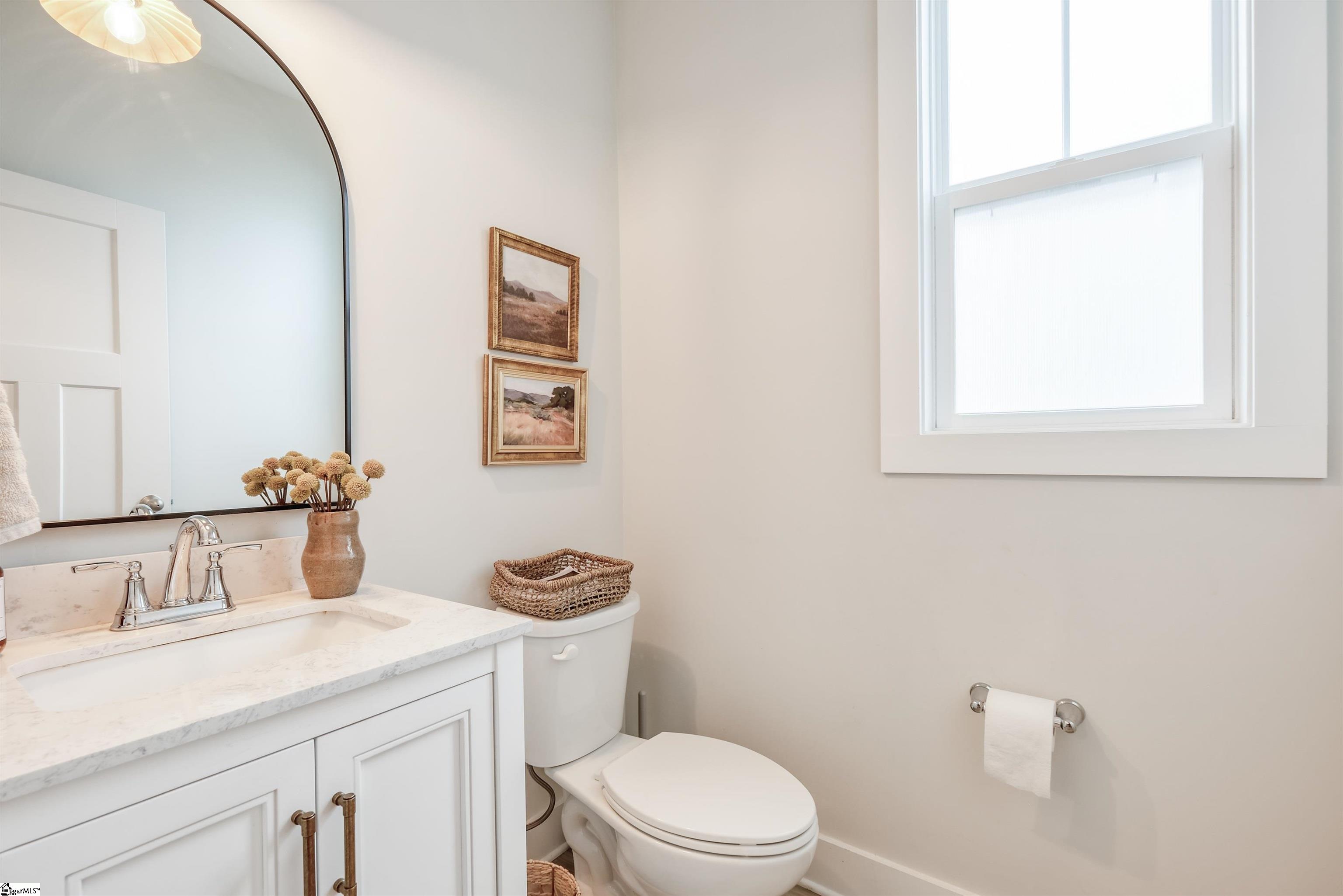 561 Fenwick Drive Property Photo 17