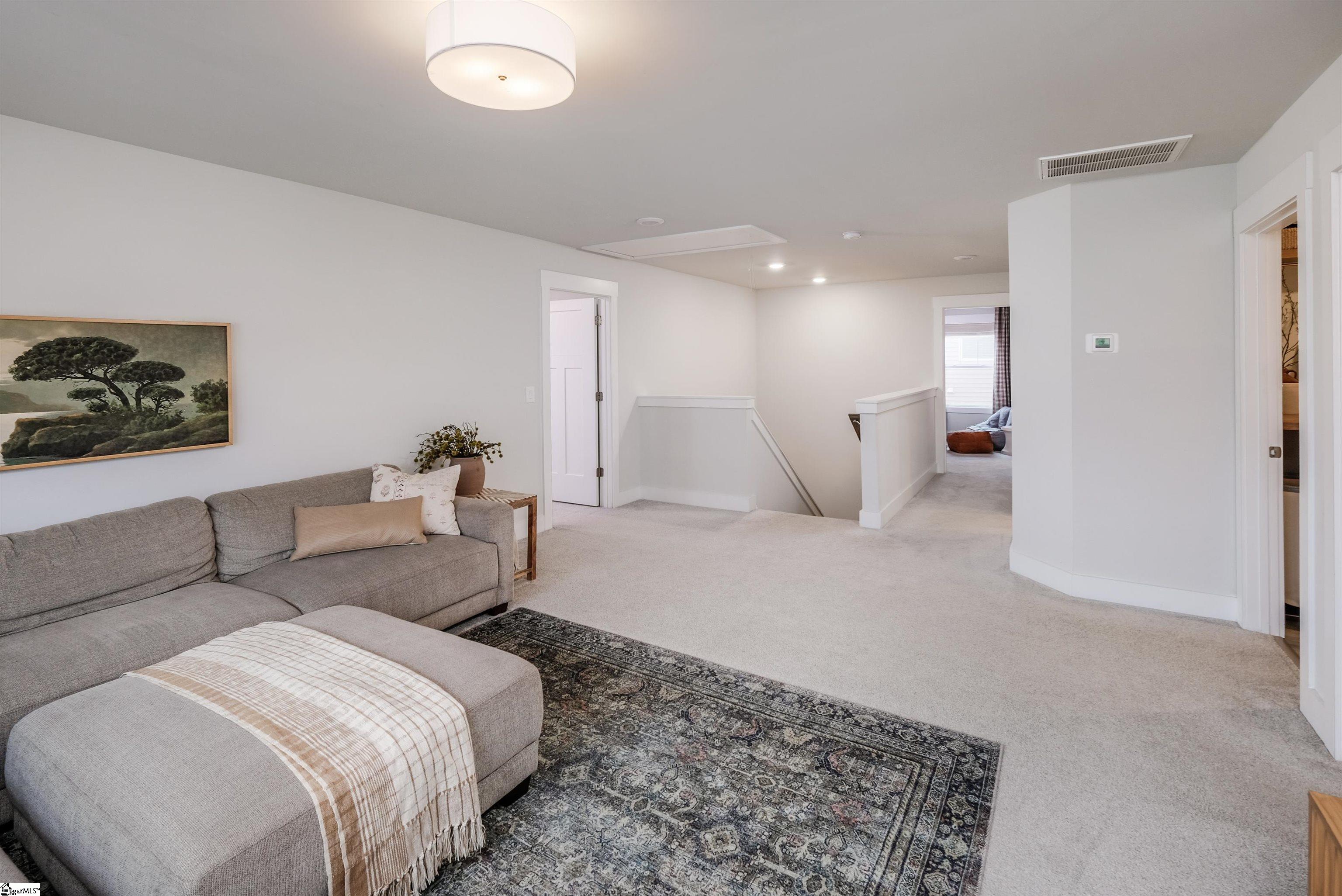 561 Fenwick Drive Property Photo 19