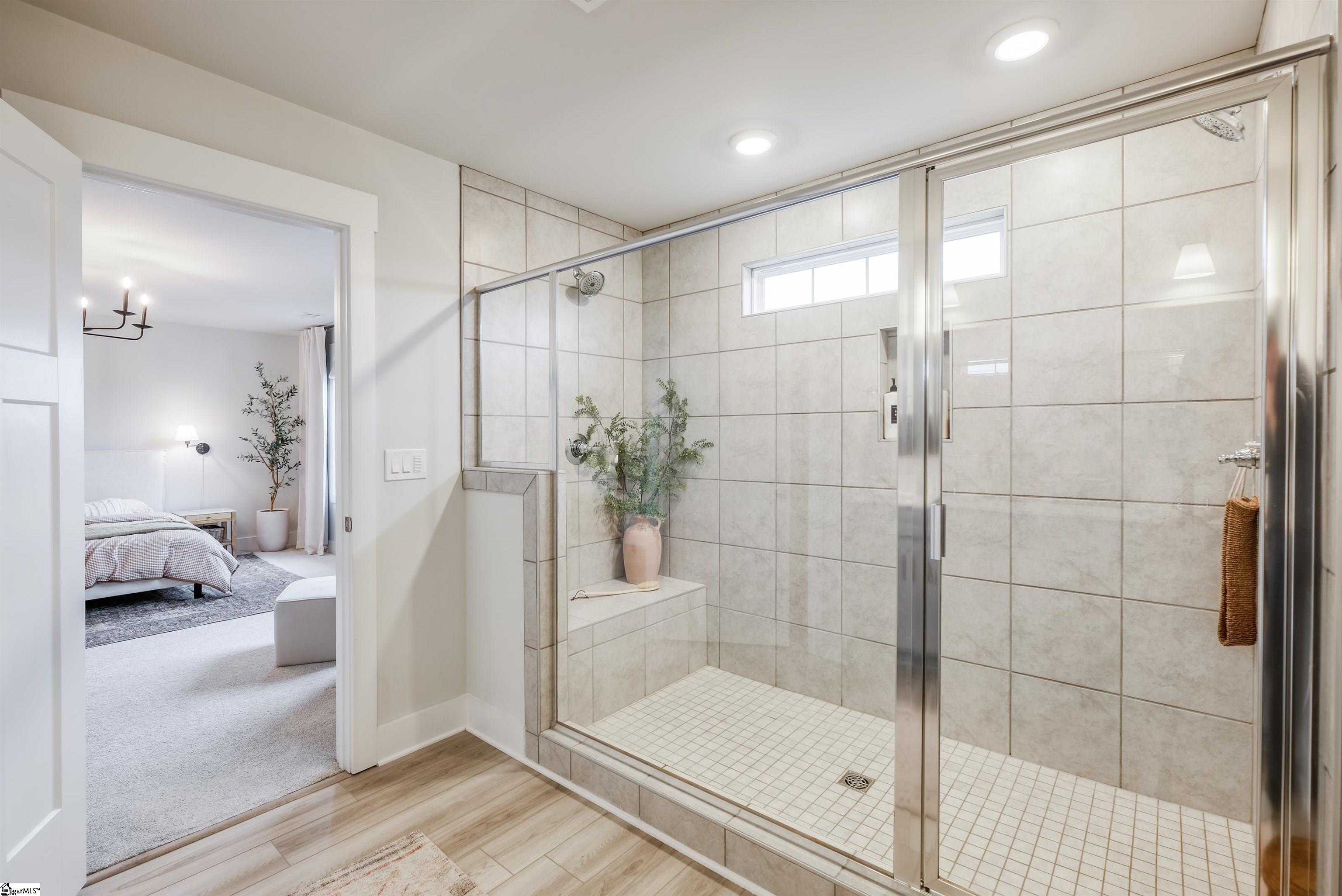 561 Fenwick Drive Property Photo 23