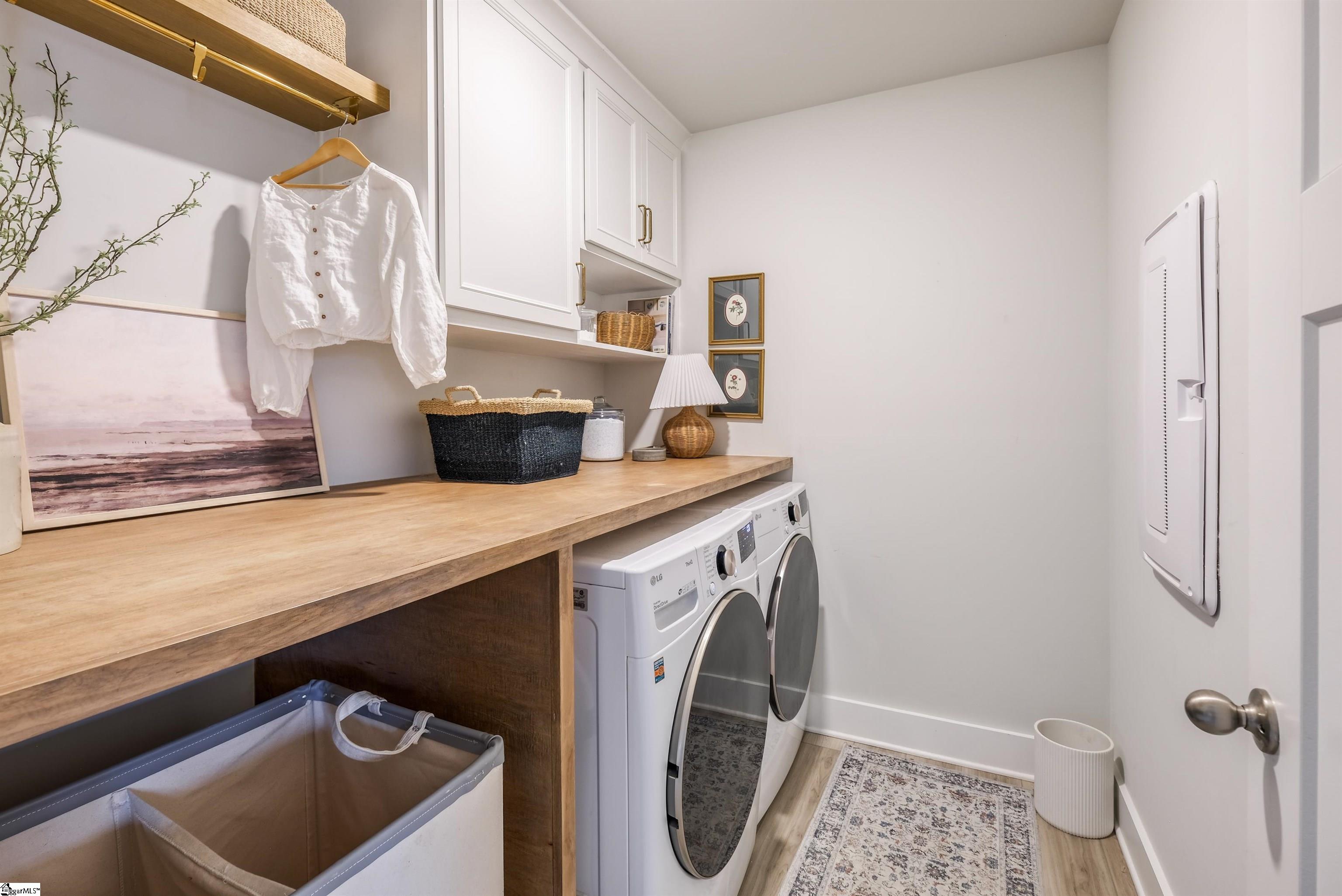 561 Fenwick Drive Property Photo 29