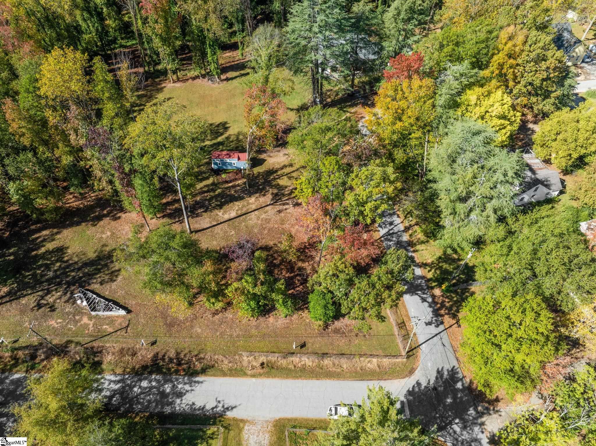 100 Nature Trail Property Photo 15