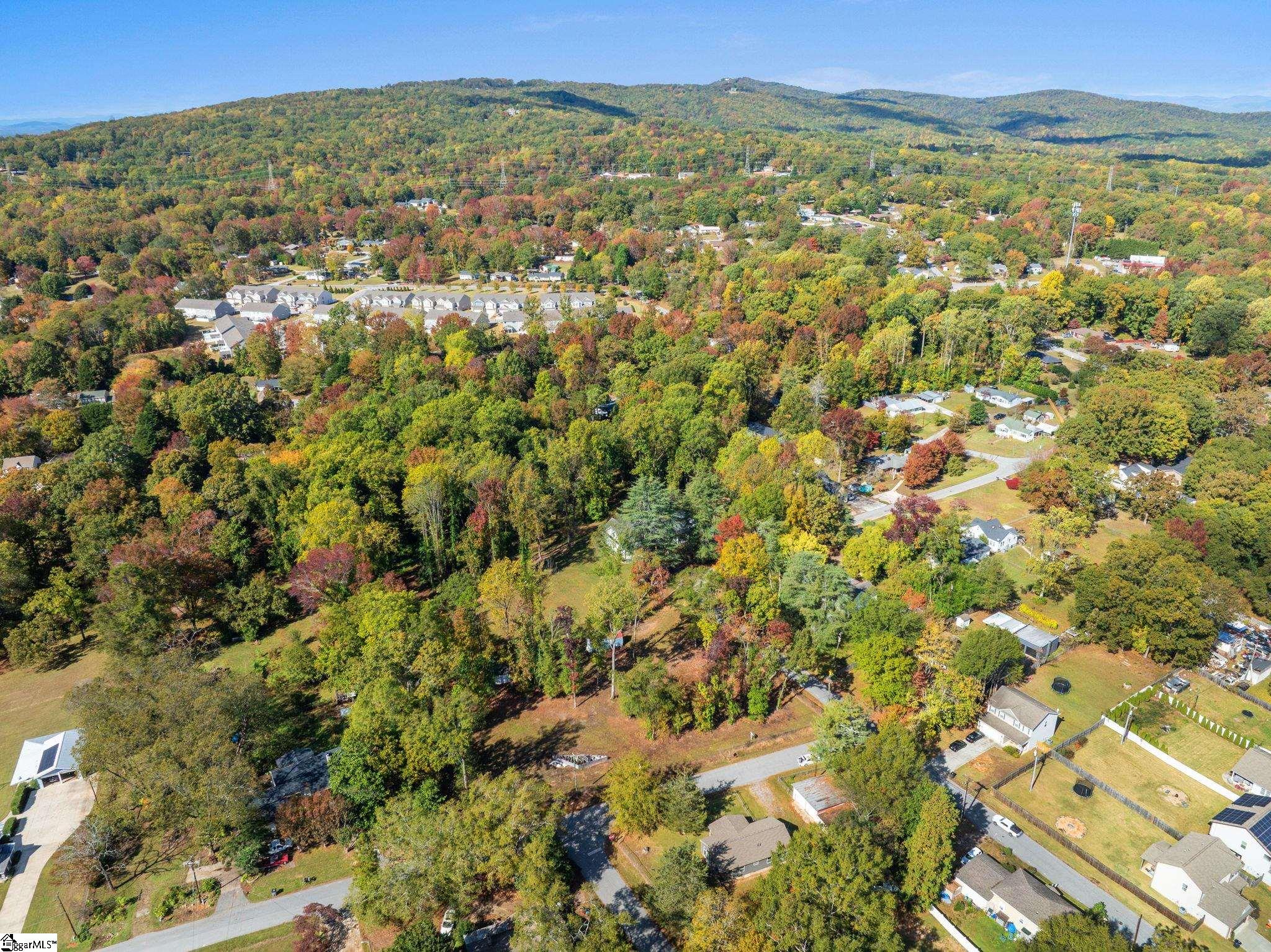 10 Nature Trail Property Photo 11