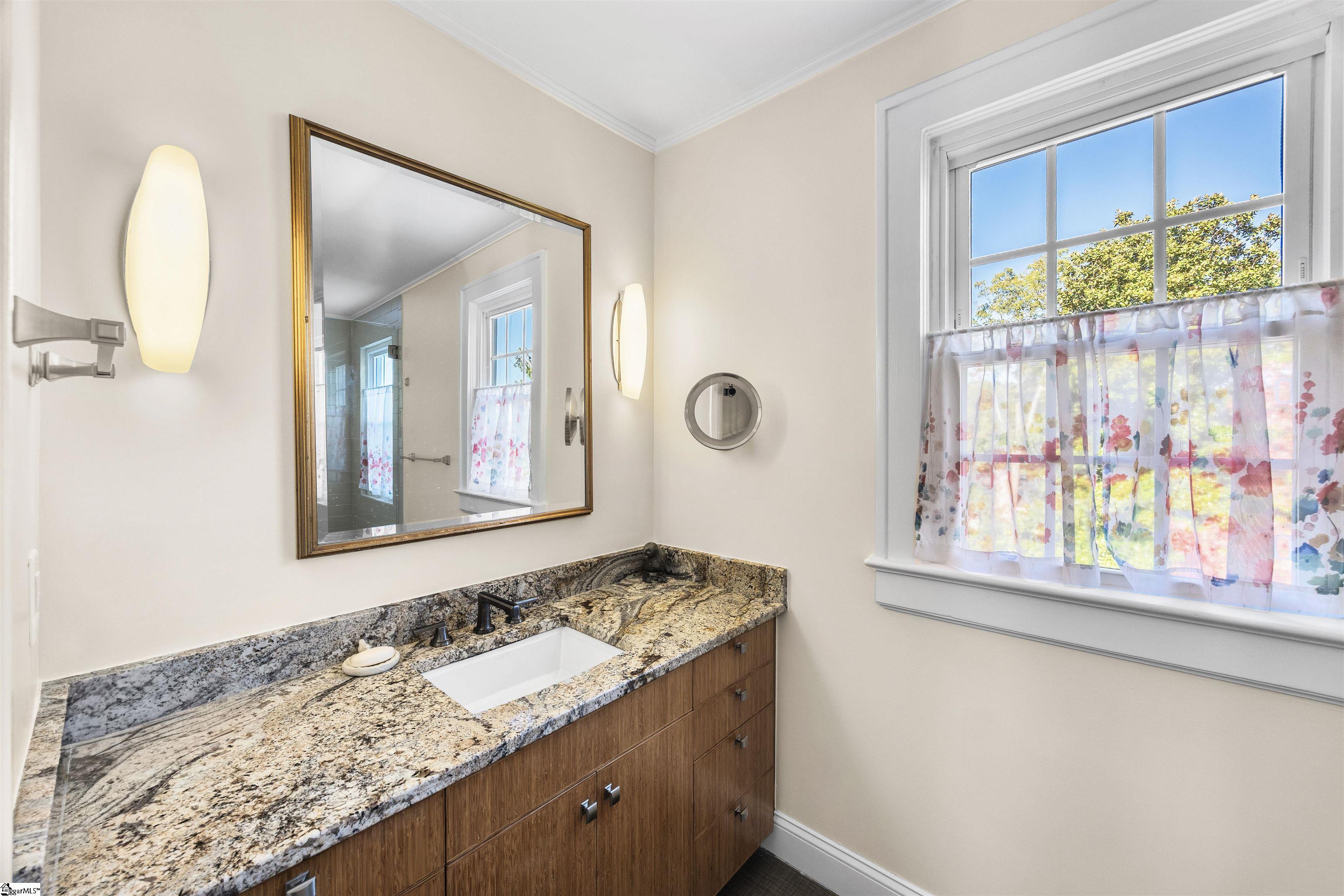 17 Garraux Street Property Photo 8