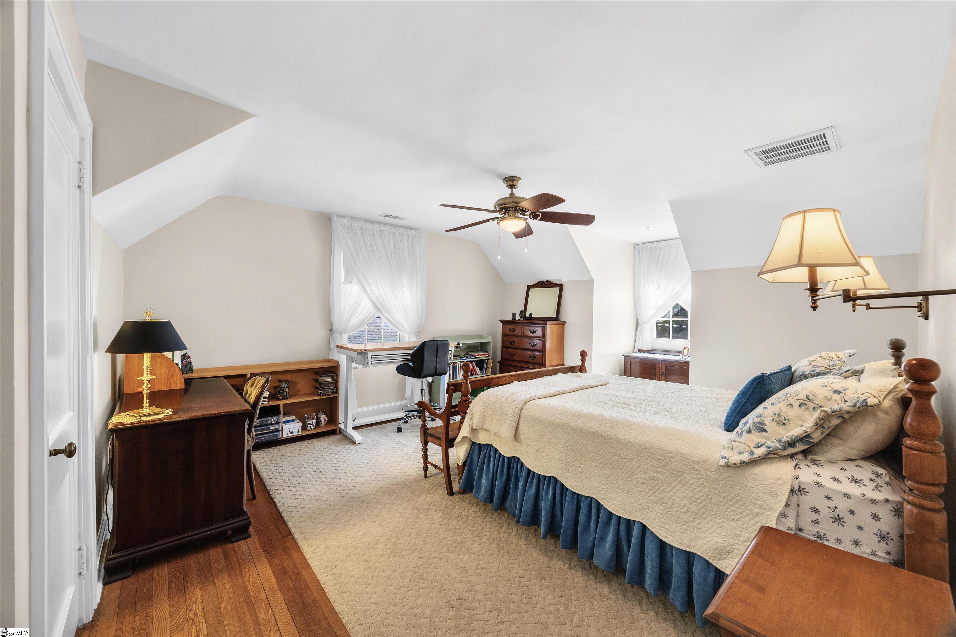 17 Garraux Street Property Photo 31