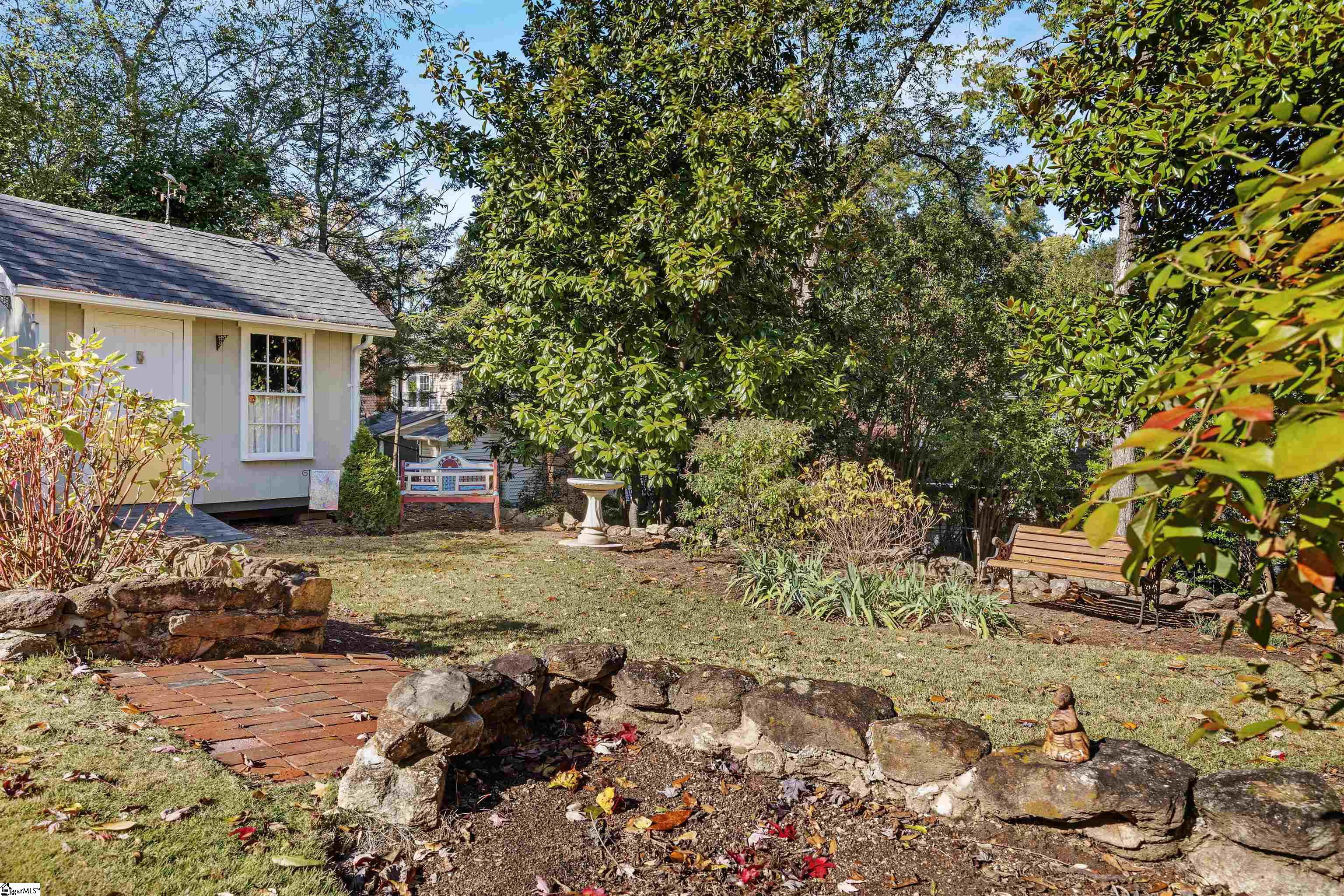 17 Garraux Street Property Photo 37