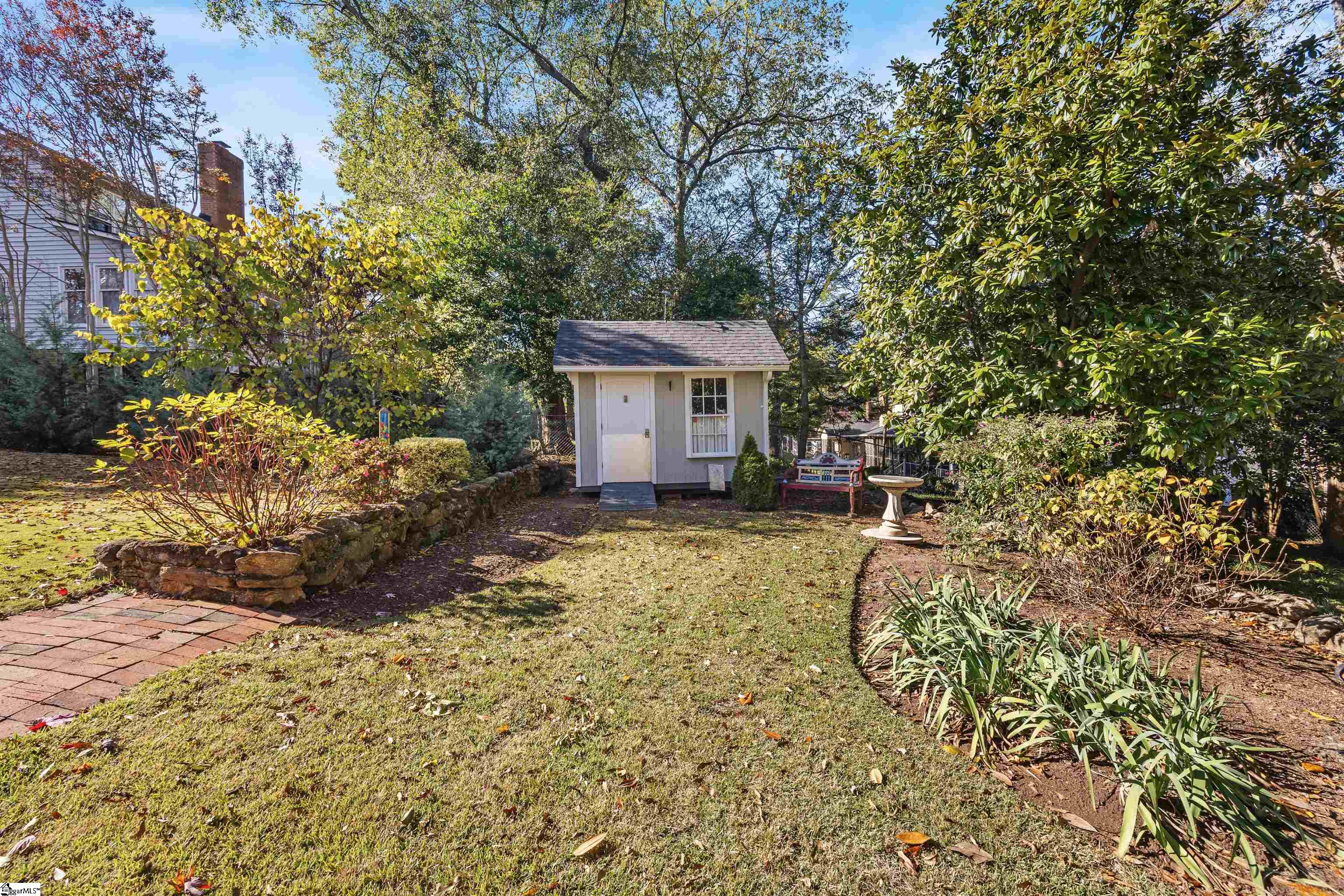 17 Garraux Street Property Photo 38