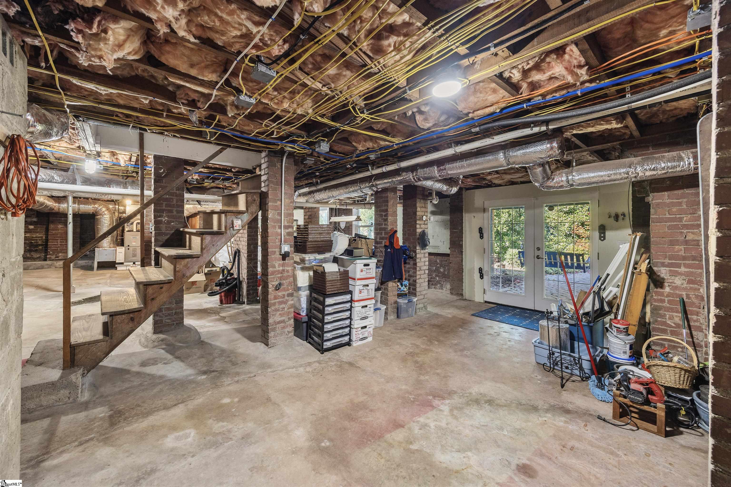 17 Garraux Street Property Photo 45