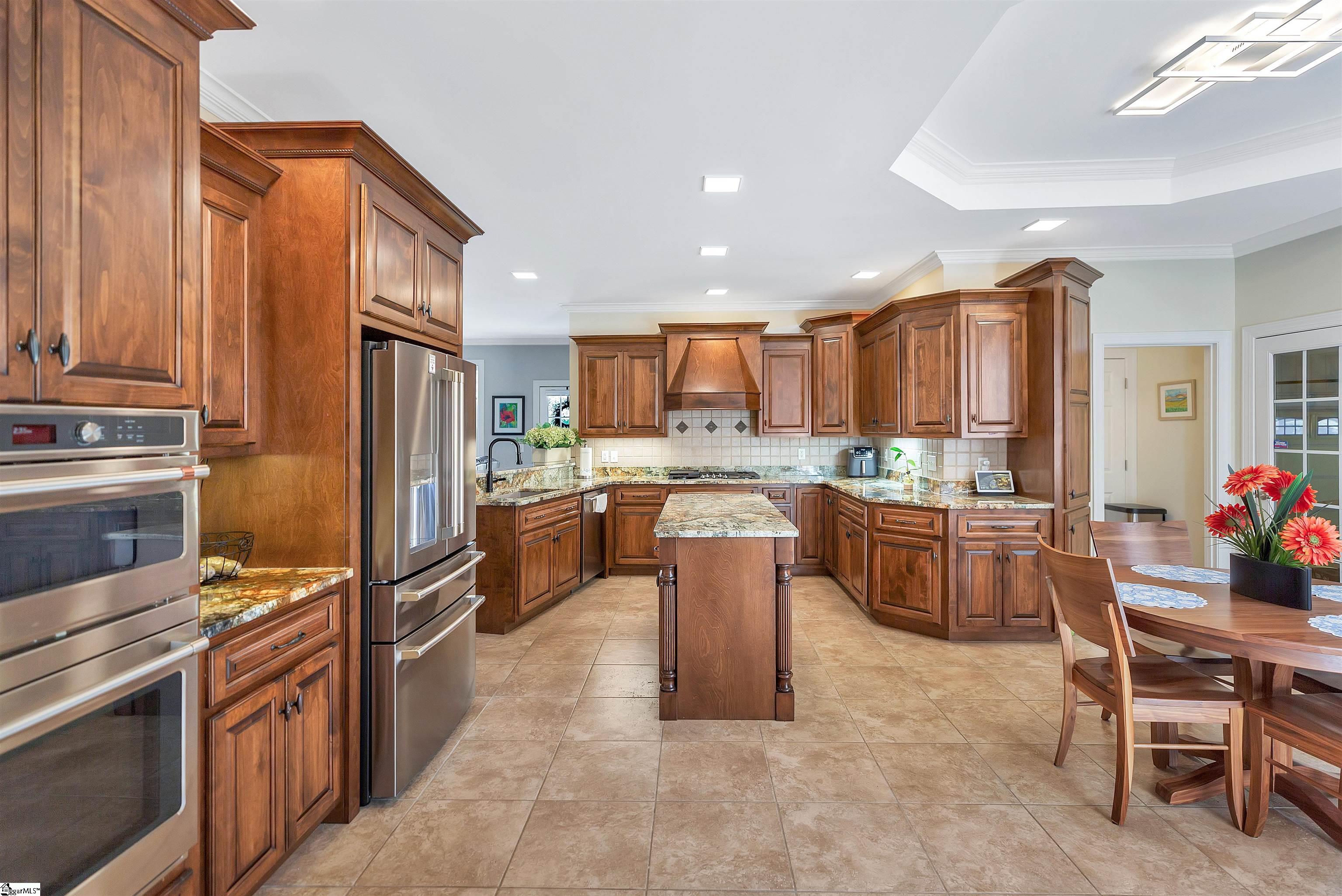 115 Engram Lane Property Photo 5