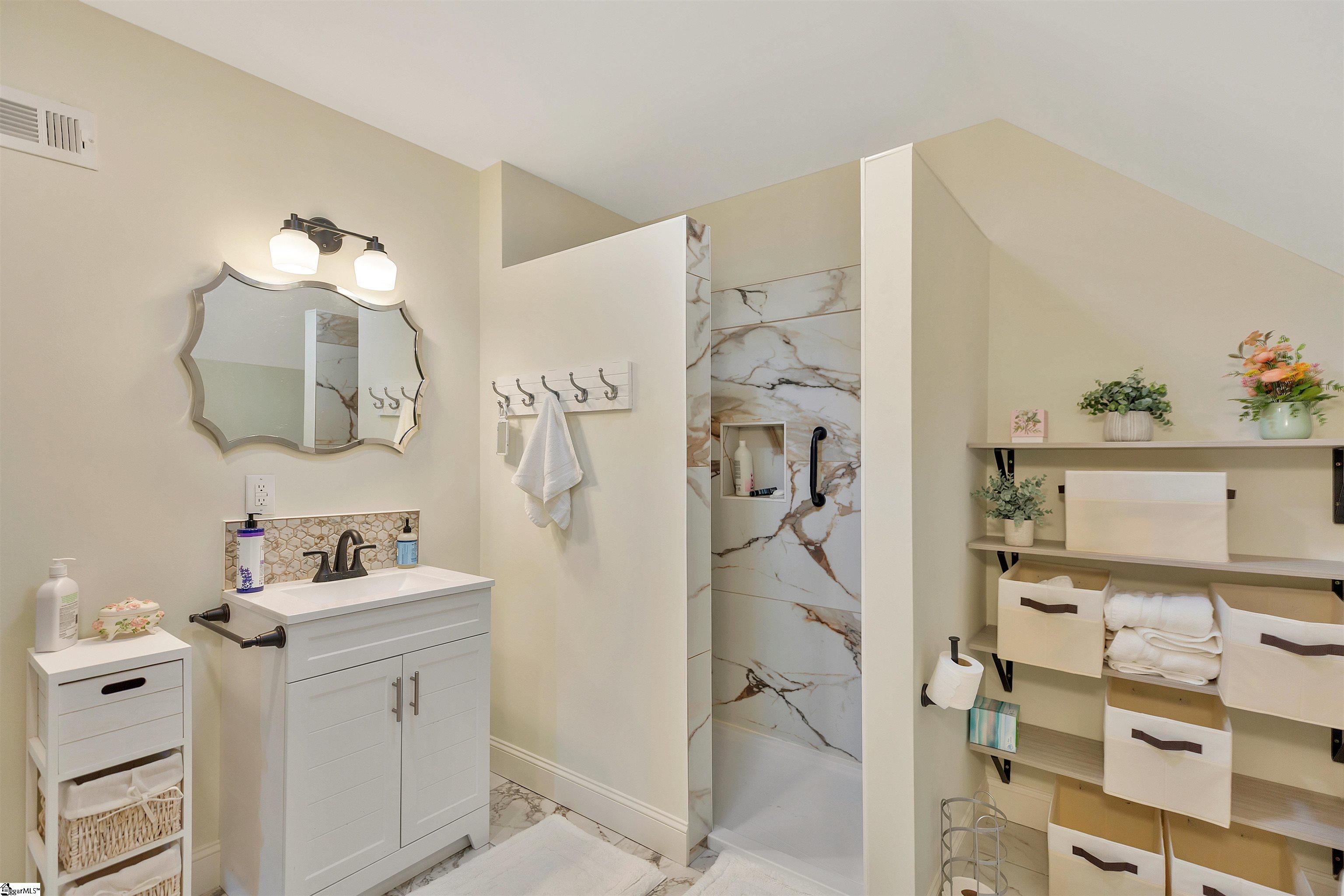 115 Engram Lane Property Photo 27