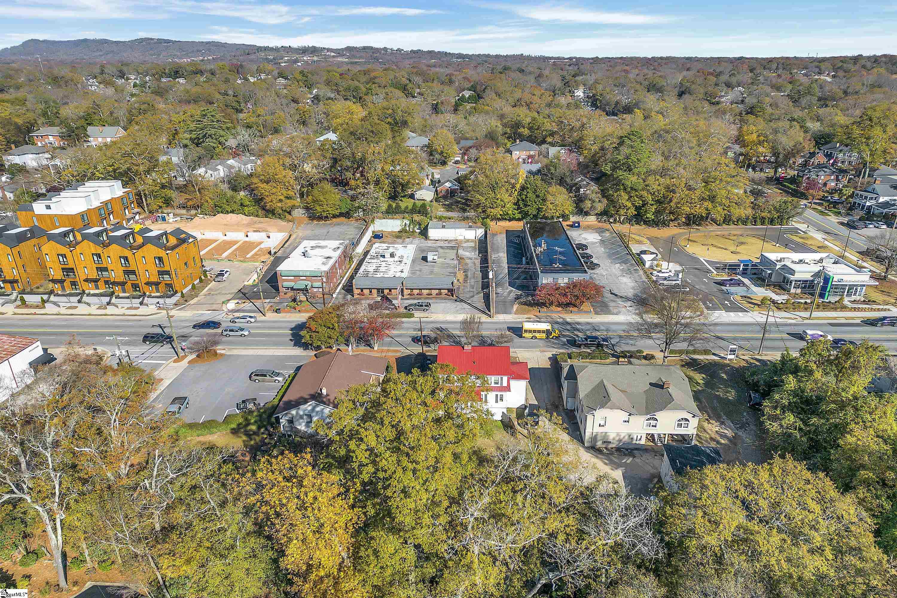 206 E Stone Avenue Property Photo 4