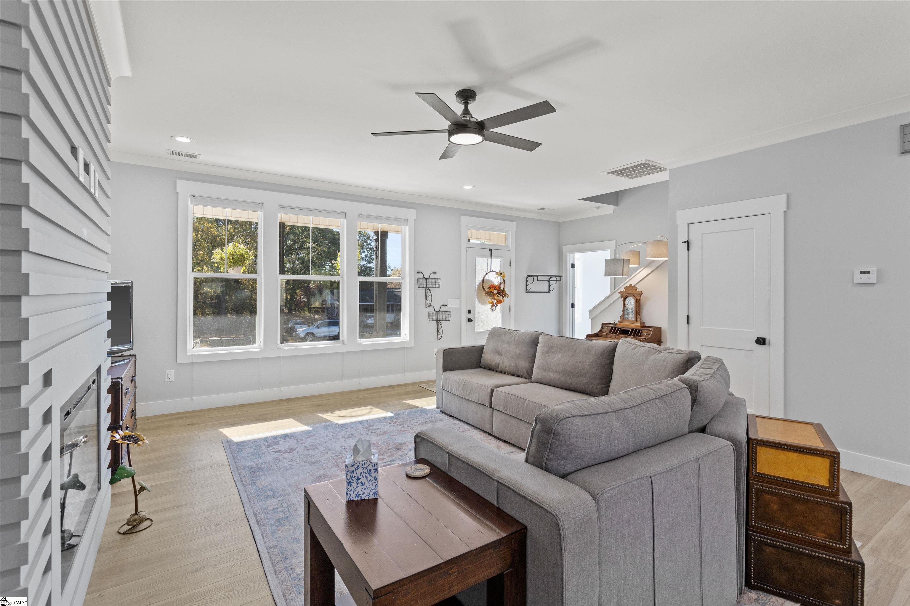 3 Sunset Court Property Photo 3