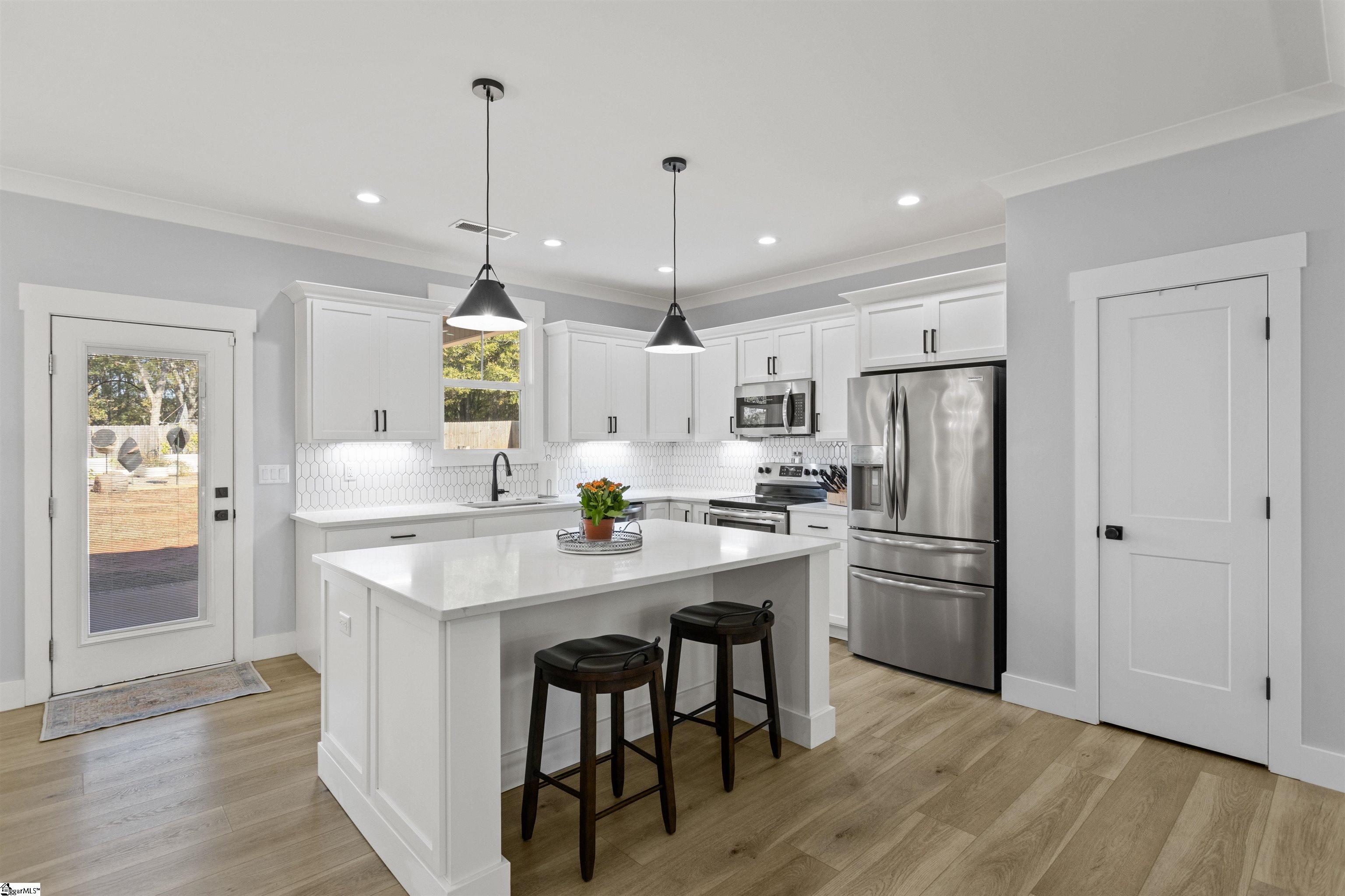 3 Sunset Court Property Photo 5