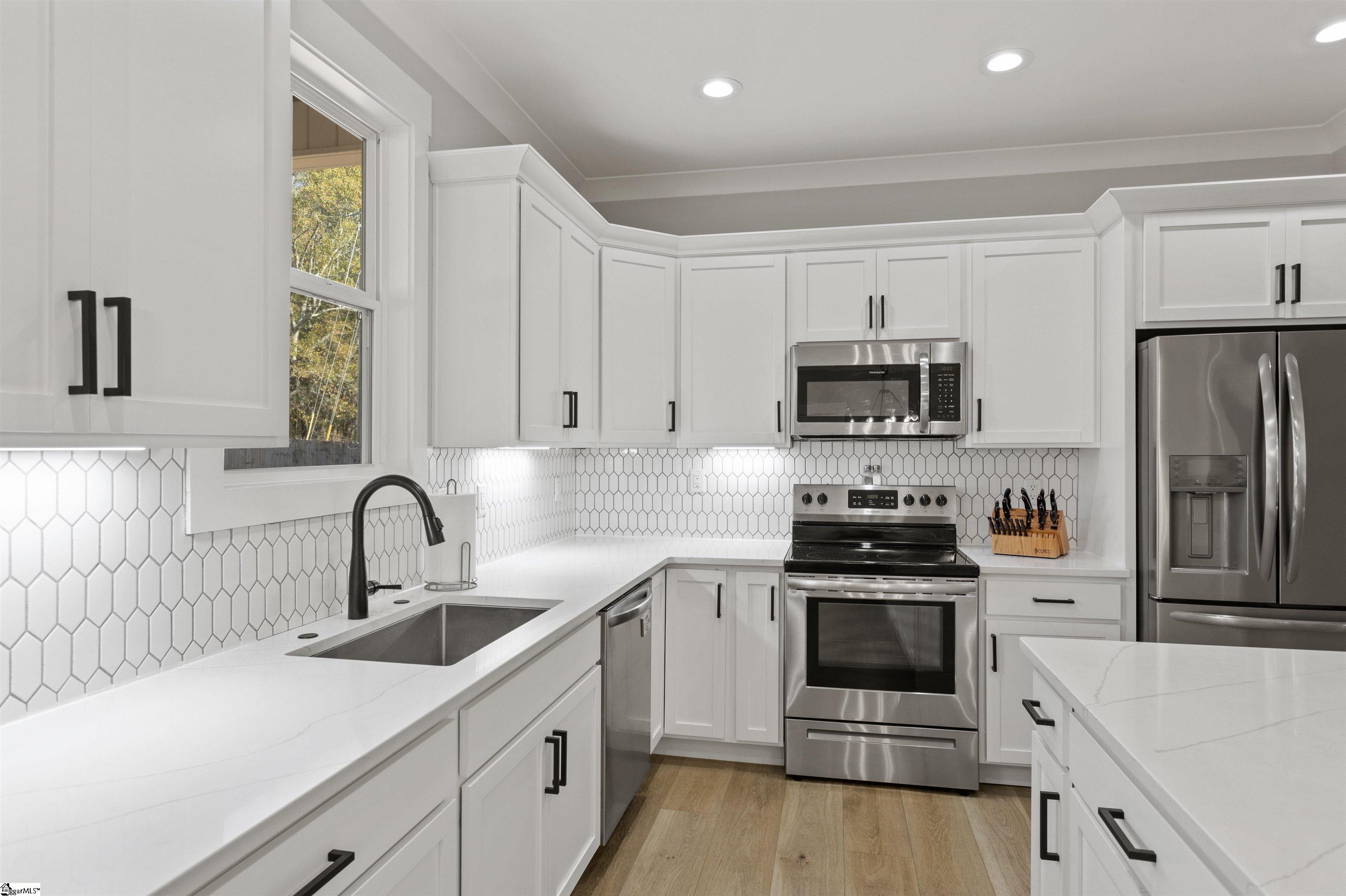 3 Sunset Court Property Photo 6