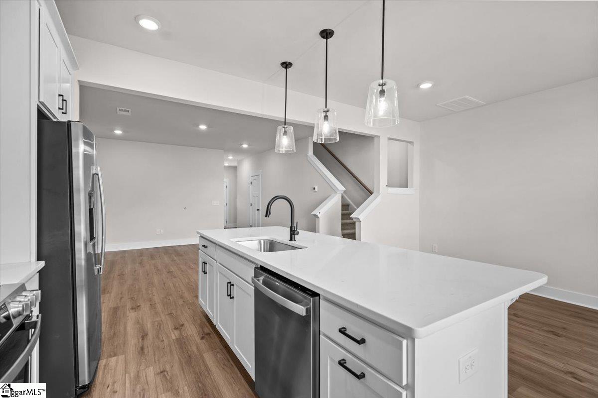 204 Cali Way Property Photo 8