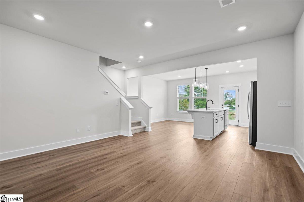 204 Cali Way Property Photo 10