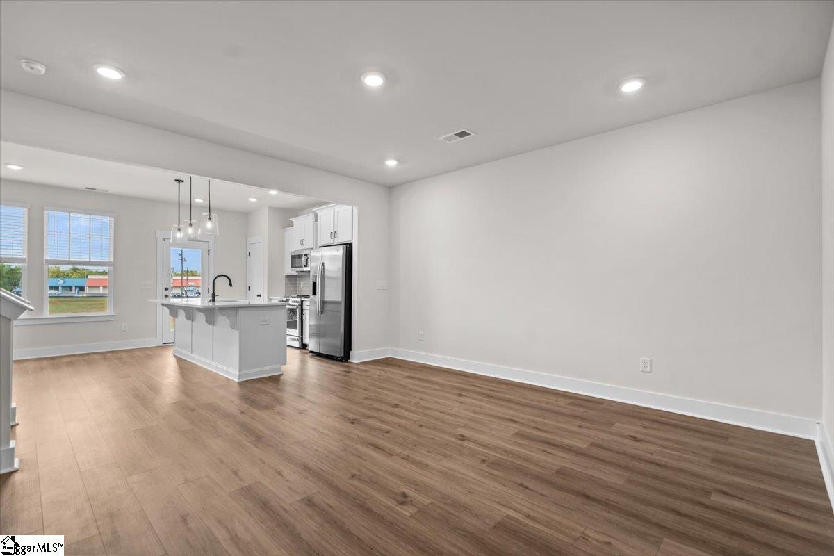 204 Cali Way Property Photo 11