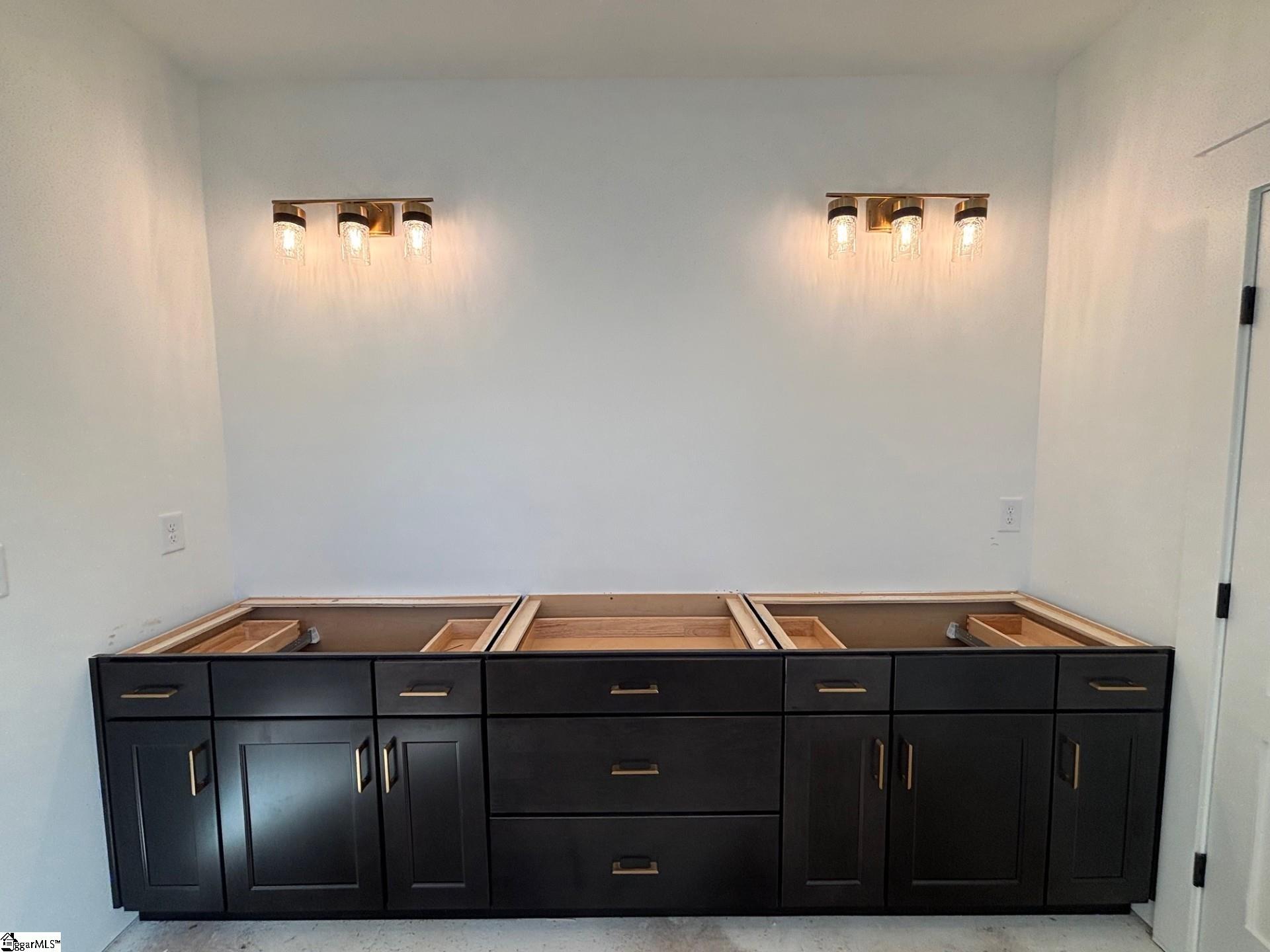 3004 English Cottage Way Property Photo 11