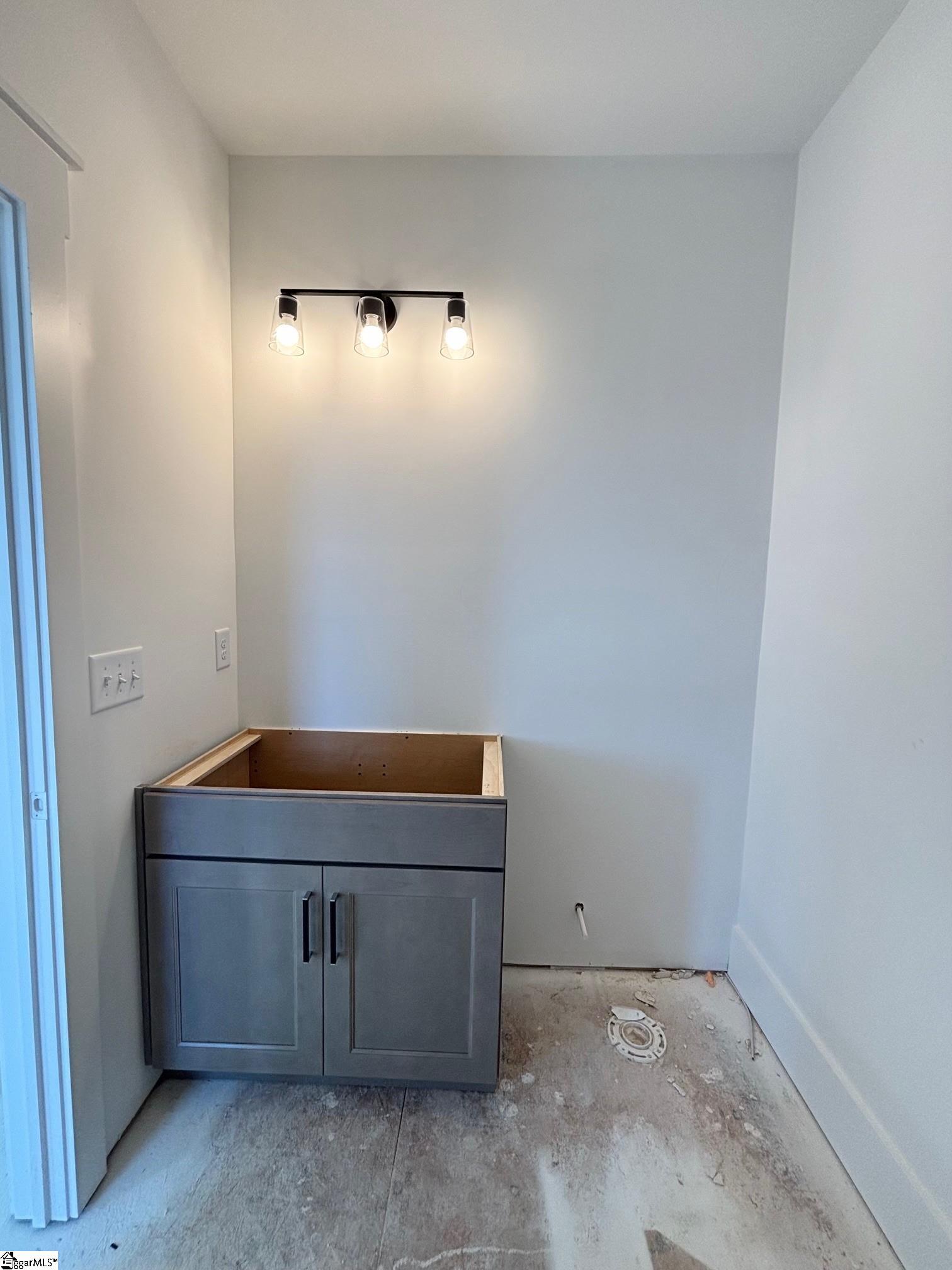 3004 English Cottage Way Property Photo 14