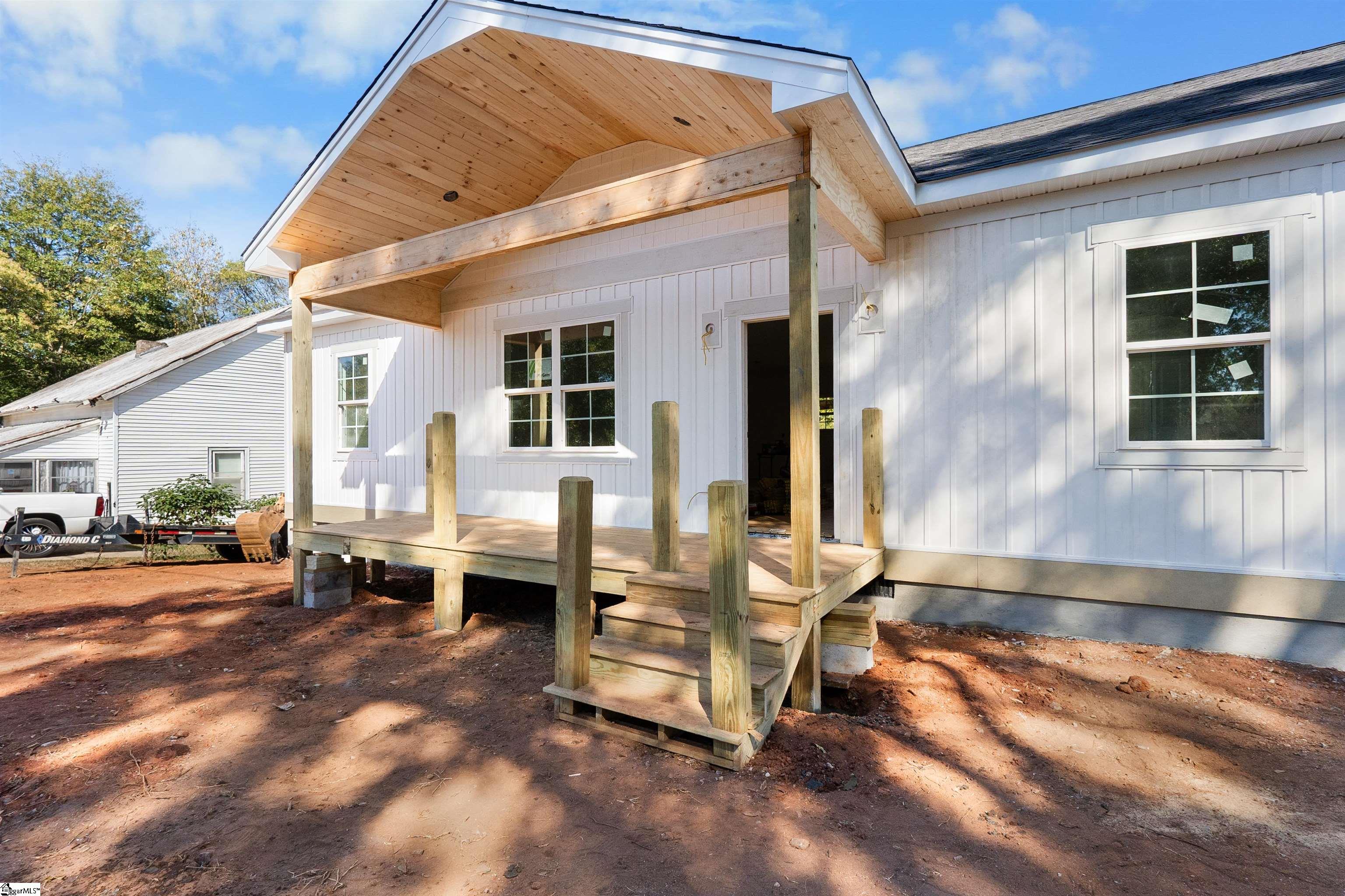 105 Bailey Street Property Photo 4