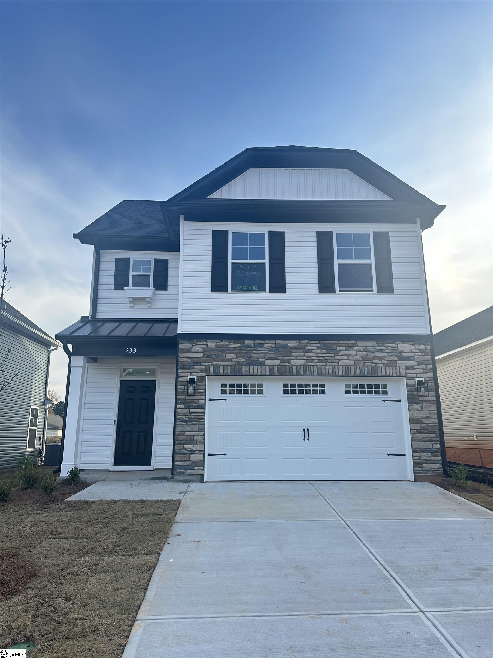 233 Brown Circle Property Photo 1