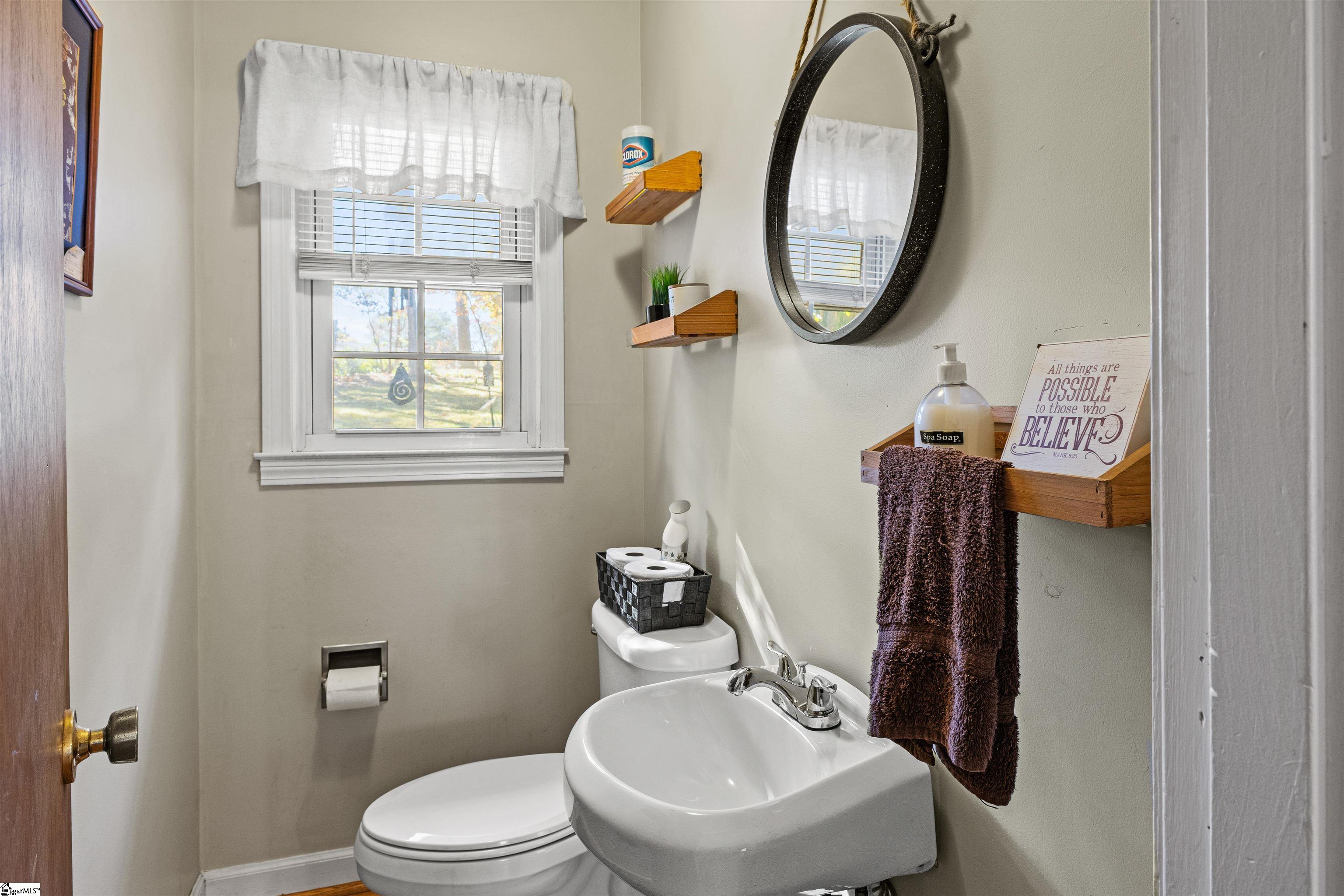 605 W Lee Road Property Photo 23