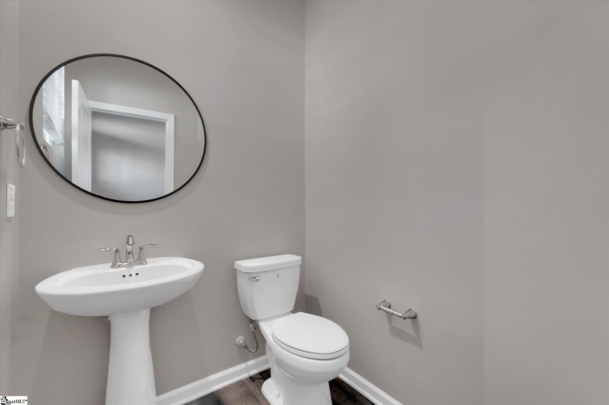 290 E Compass Way Property Photo 13