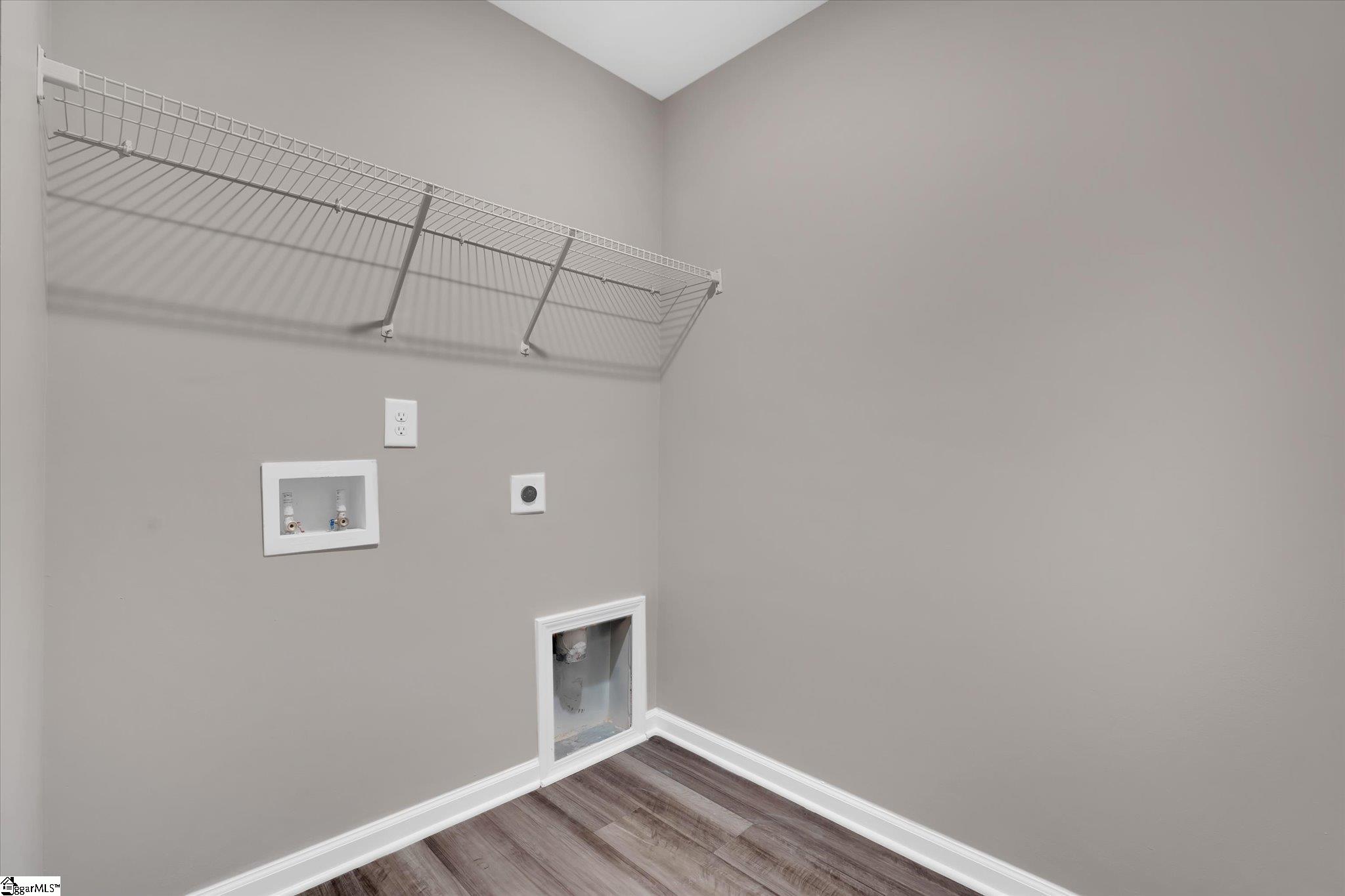 290 E Compass Way Property Photo 19