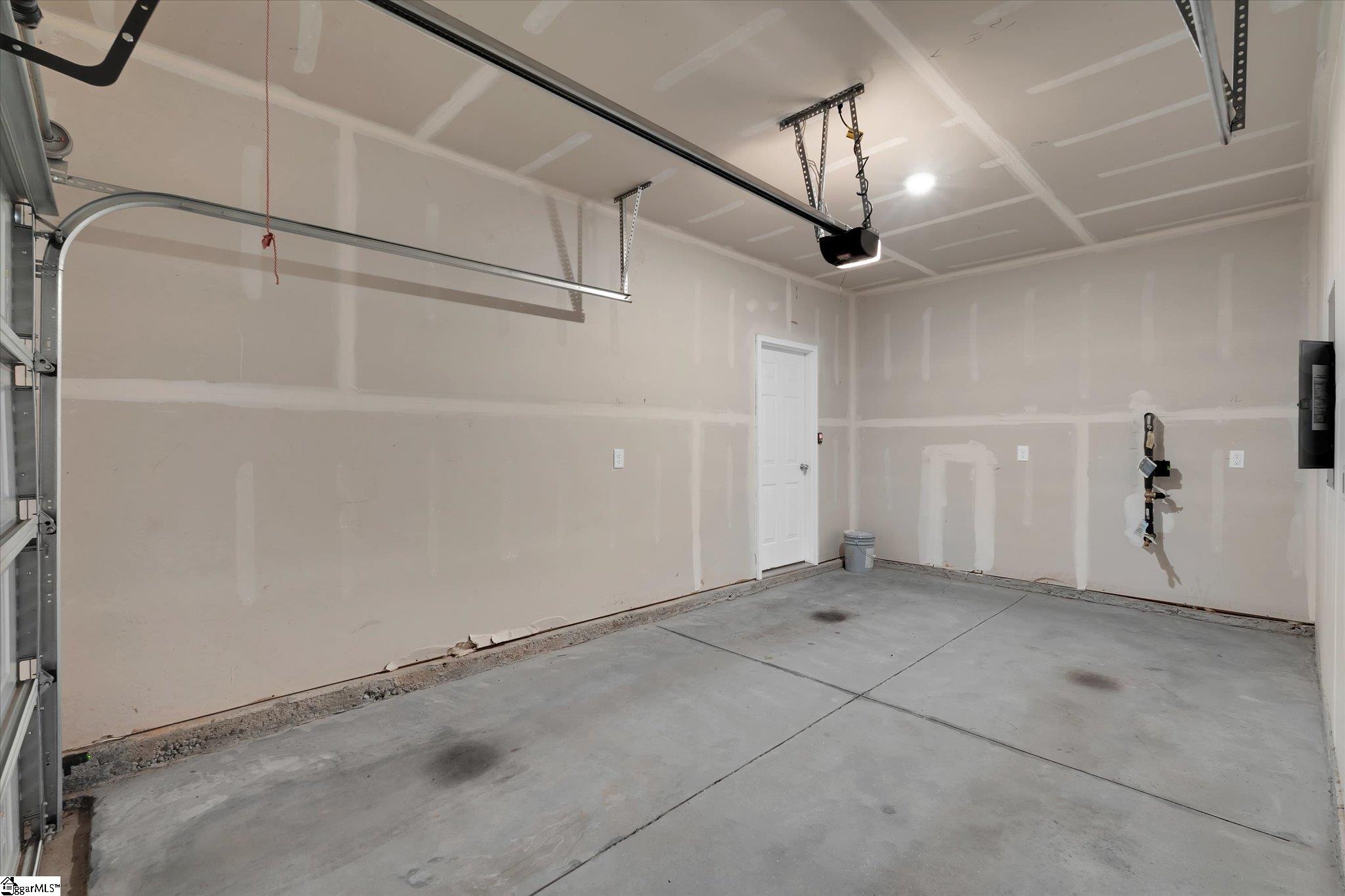 290 E Compass Way Property Photo 20