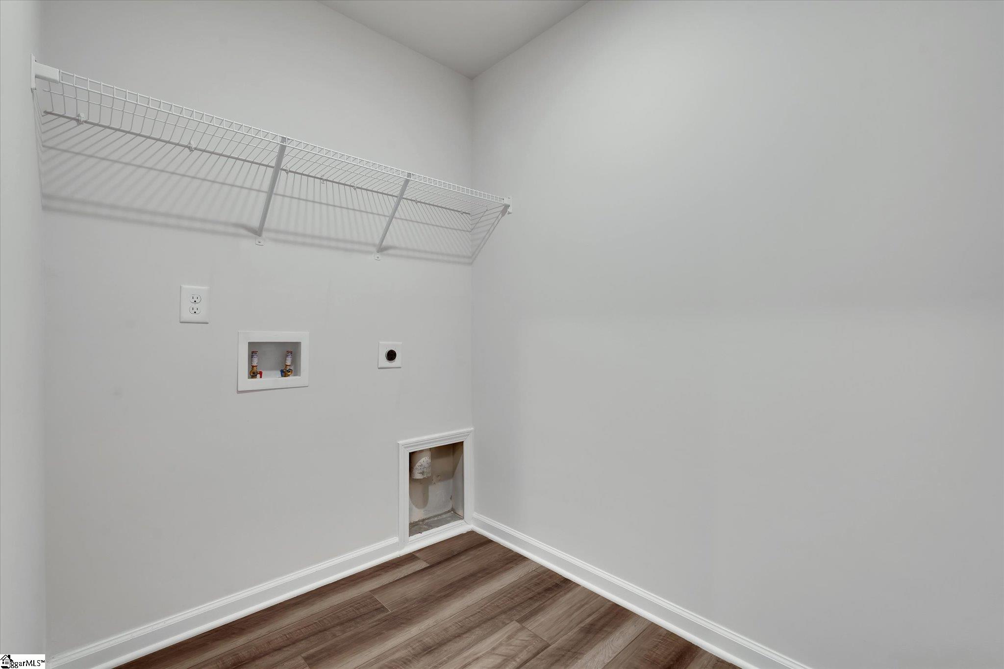 328 E Compass Way Property Photo 20