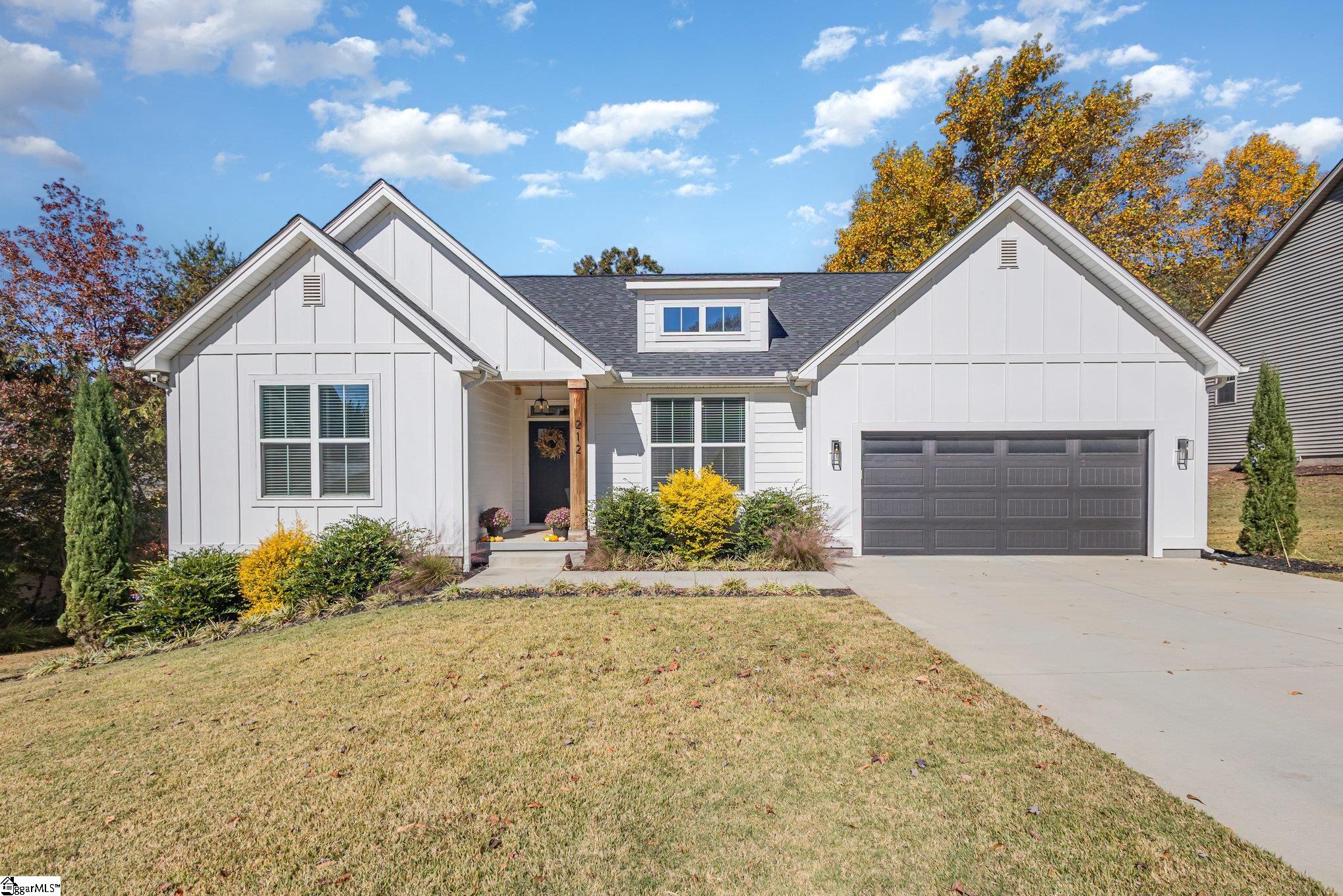 212 Larch Court Property Photo 1