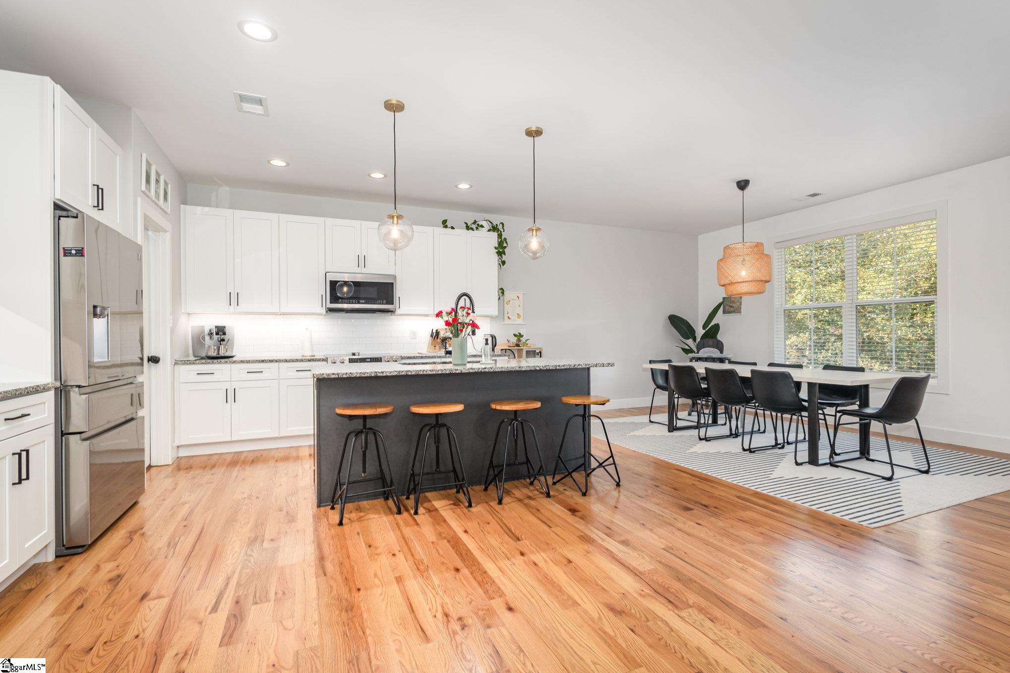 212 Larch Court Property Photo 7