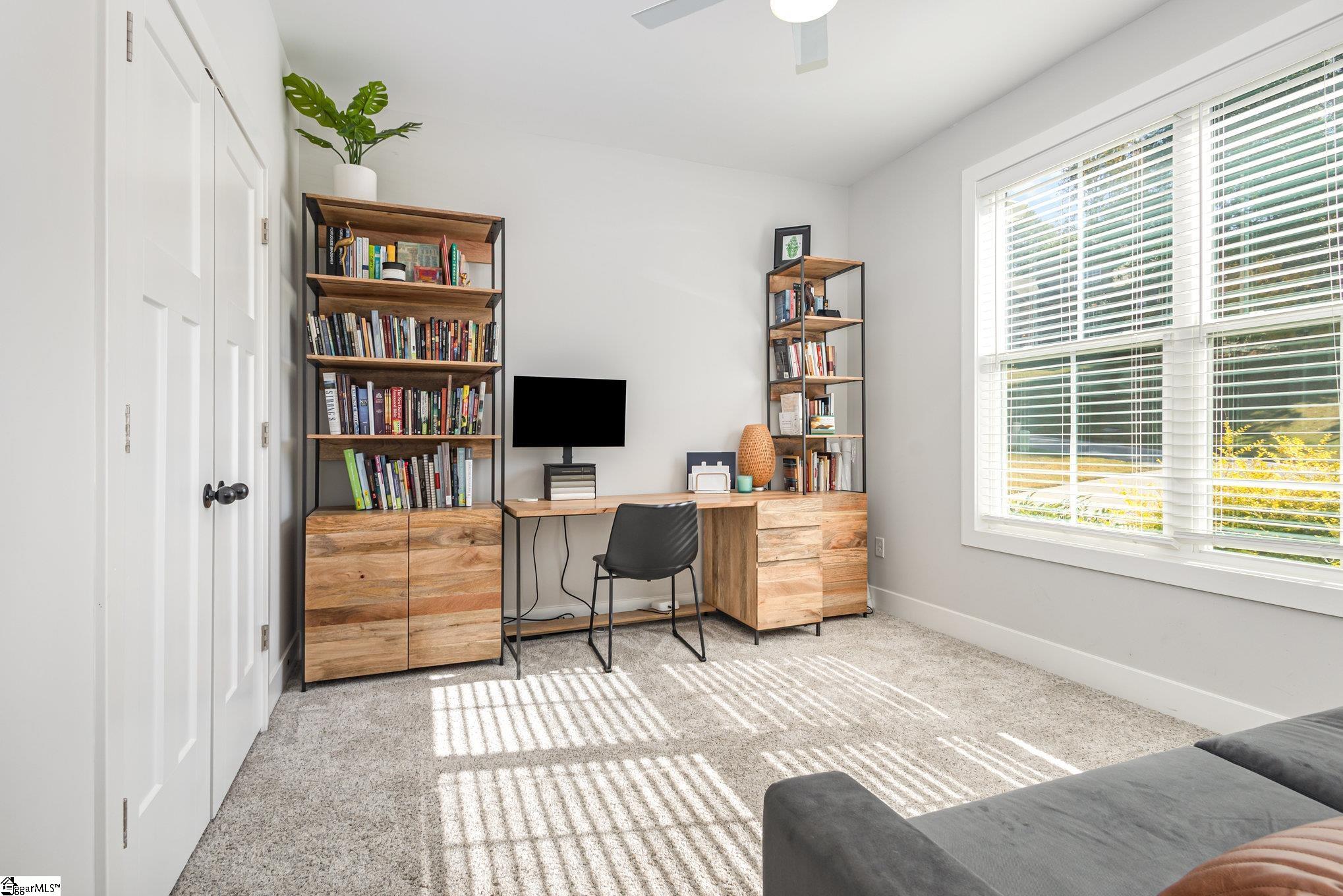 212 Larch Court Property Photo 15