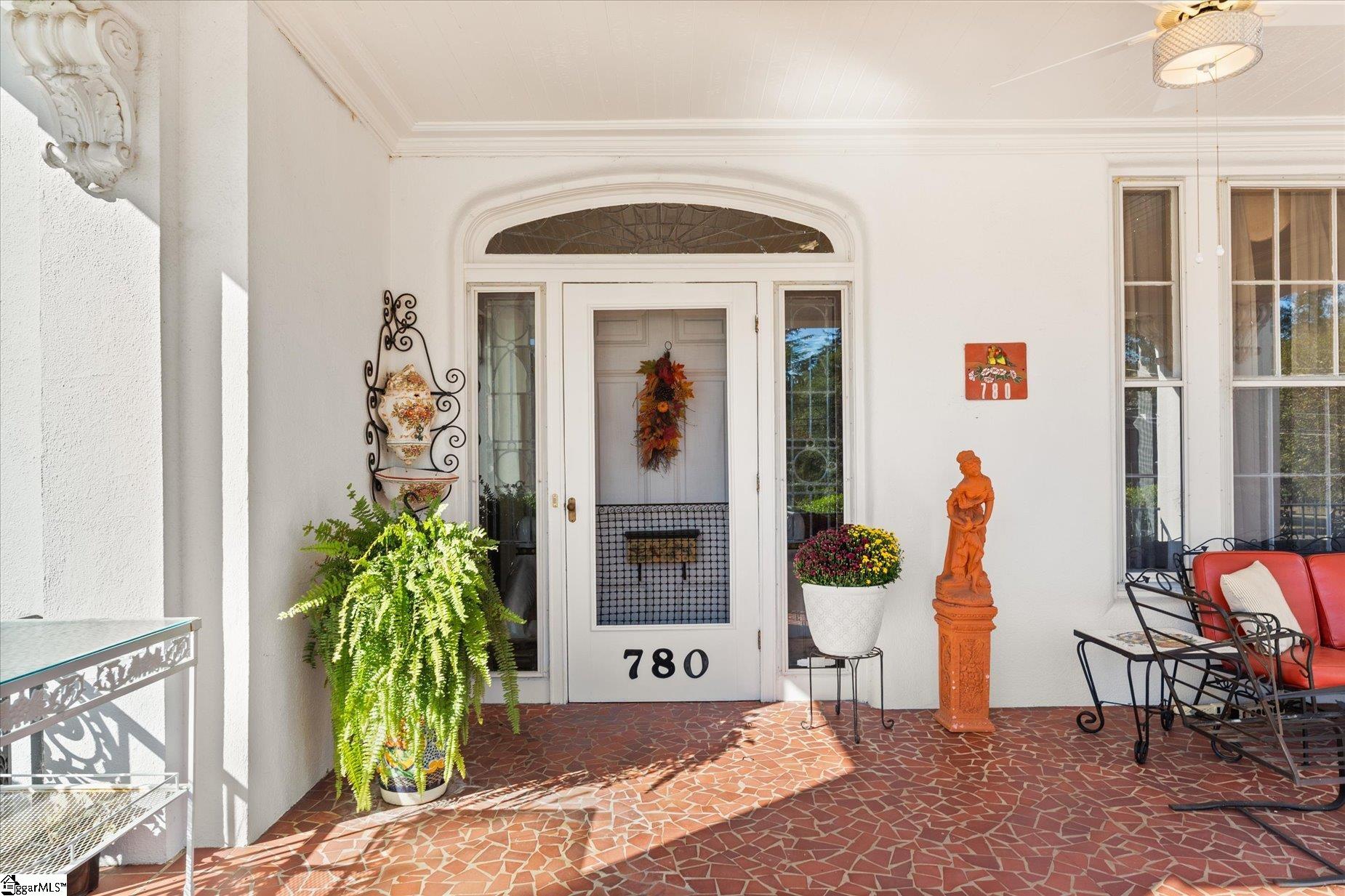 780 W Main Street Property Photo 6