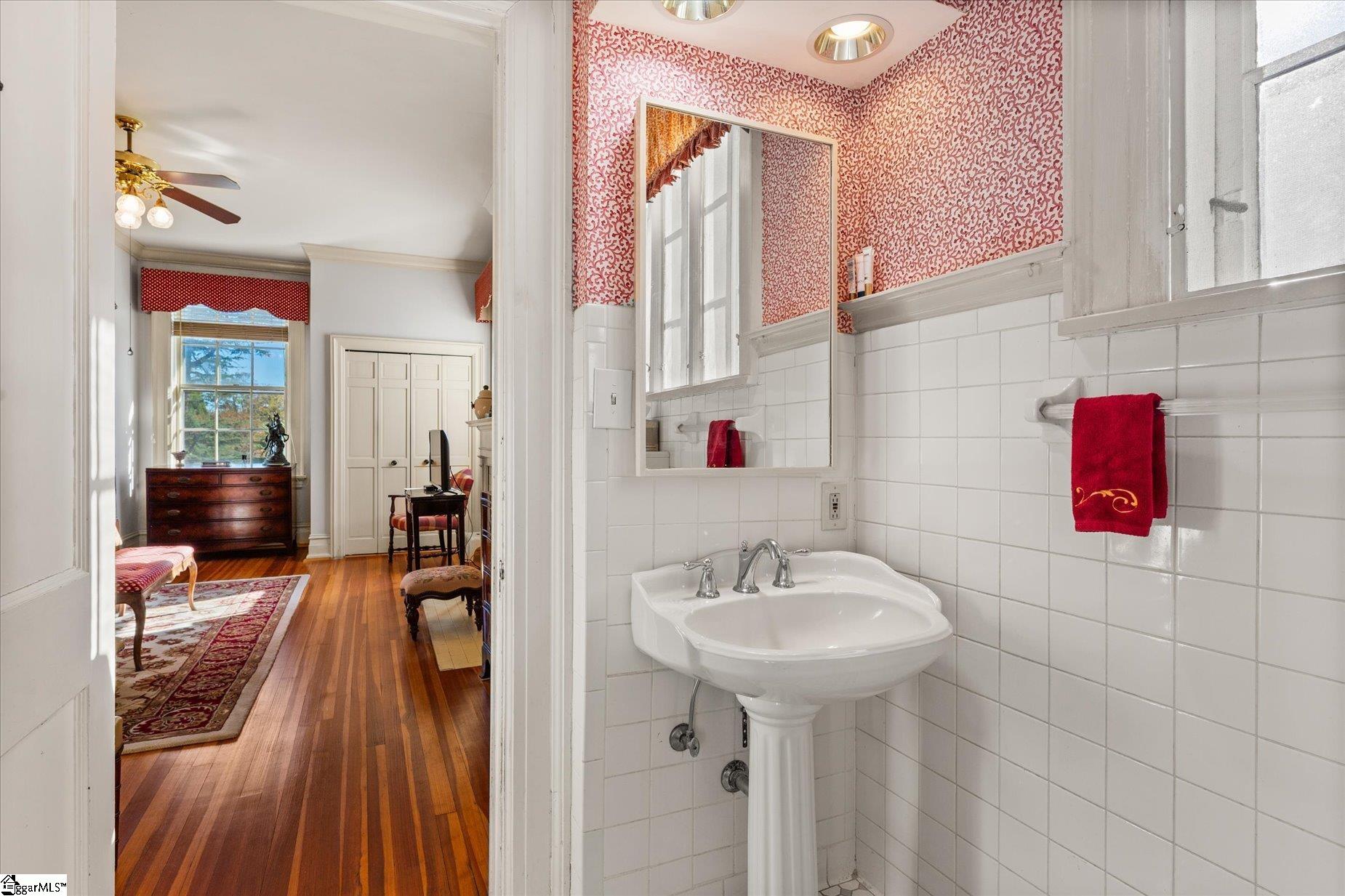 780 W Main Street Property Photo 37