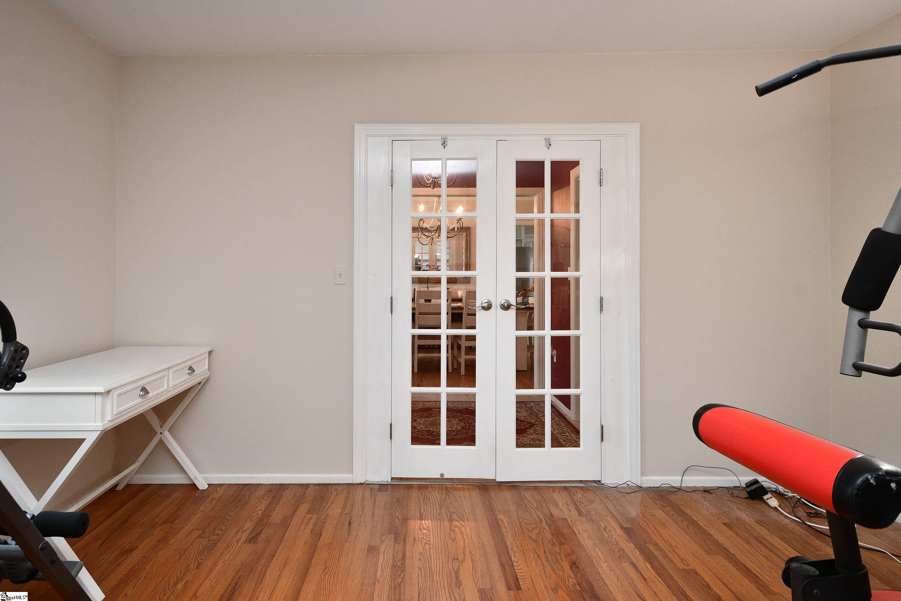 303 Tanglewood Drive Property Photo 8