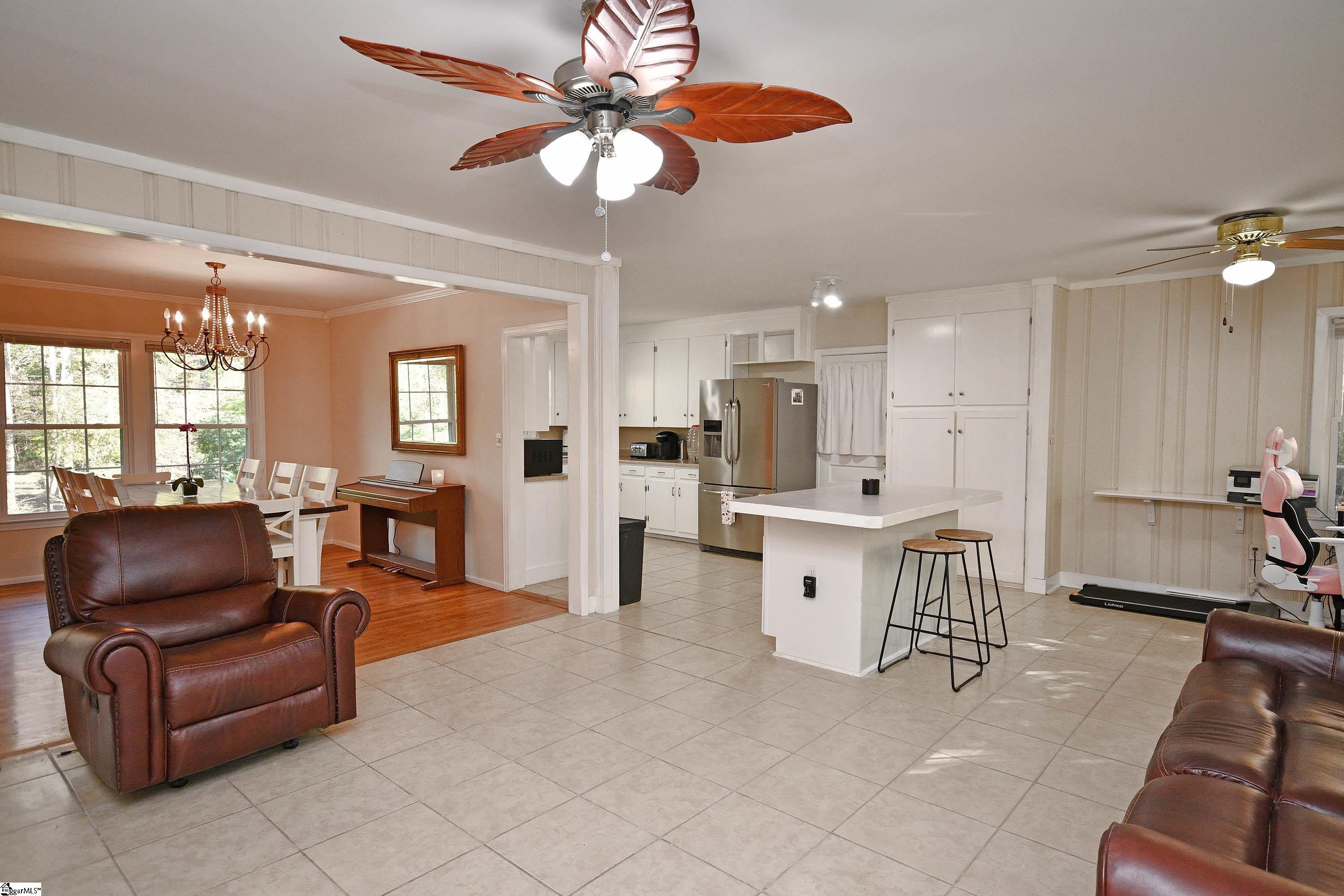 303 Tanglewood Drive Property Photo 12