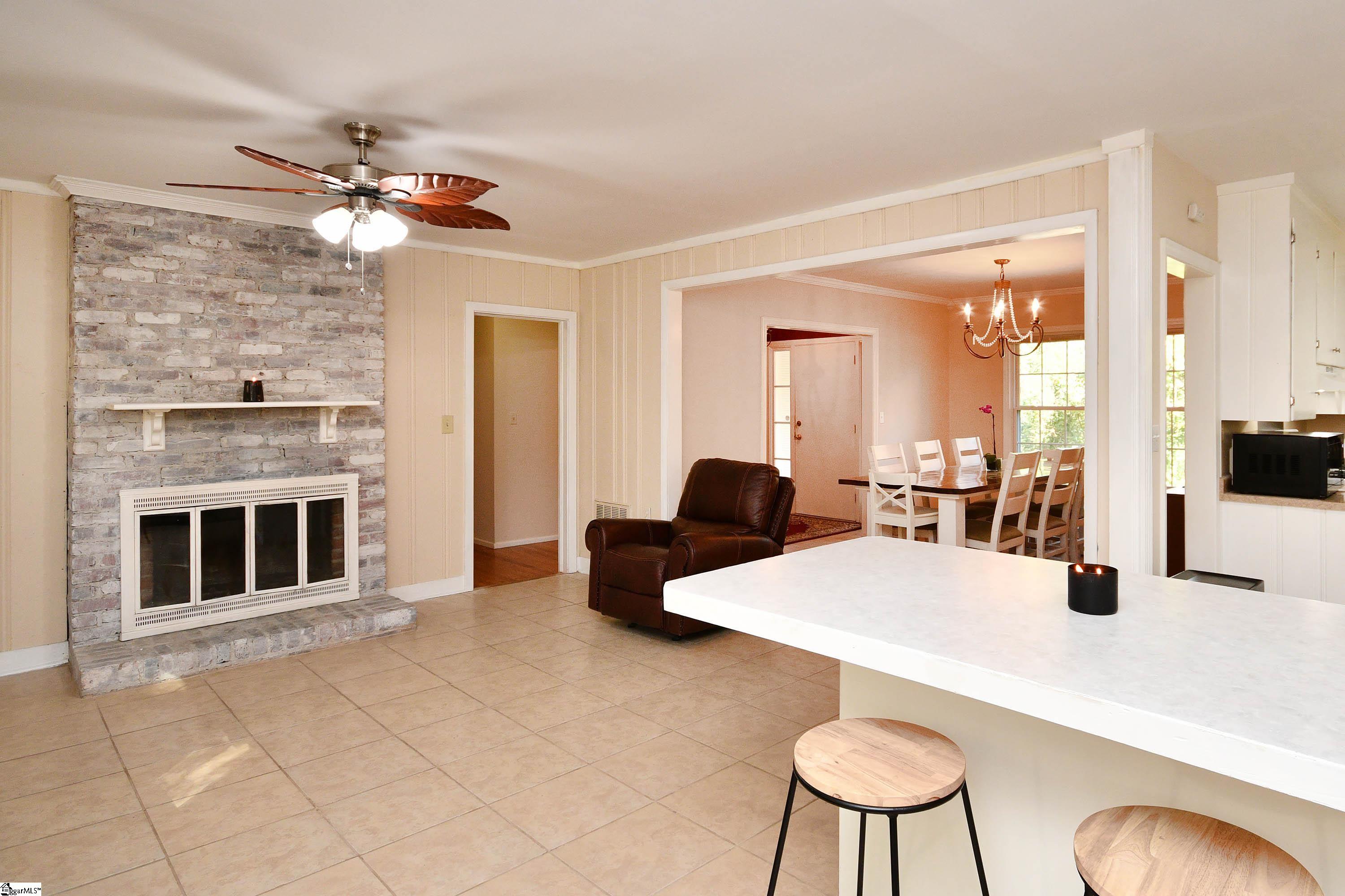 303 Tanglewood Drive Property Photo 13