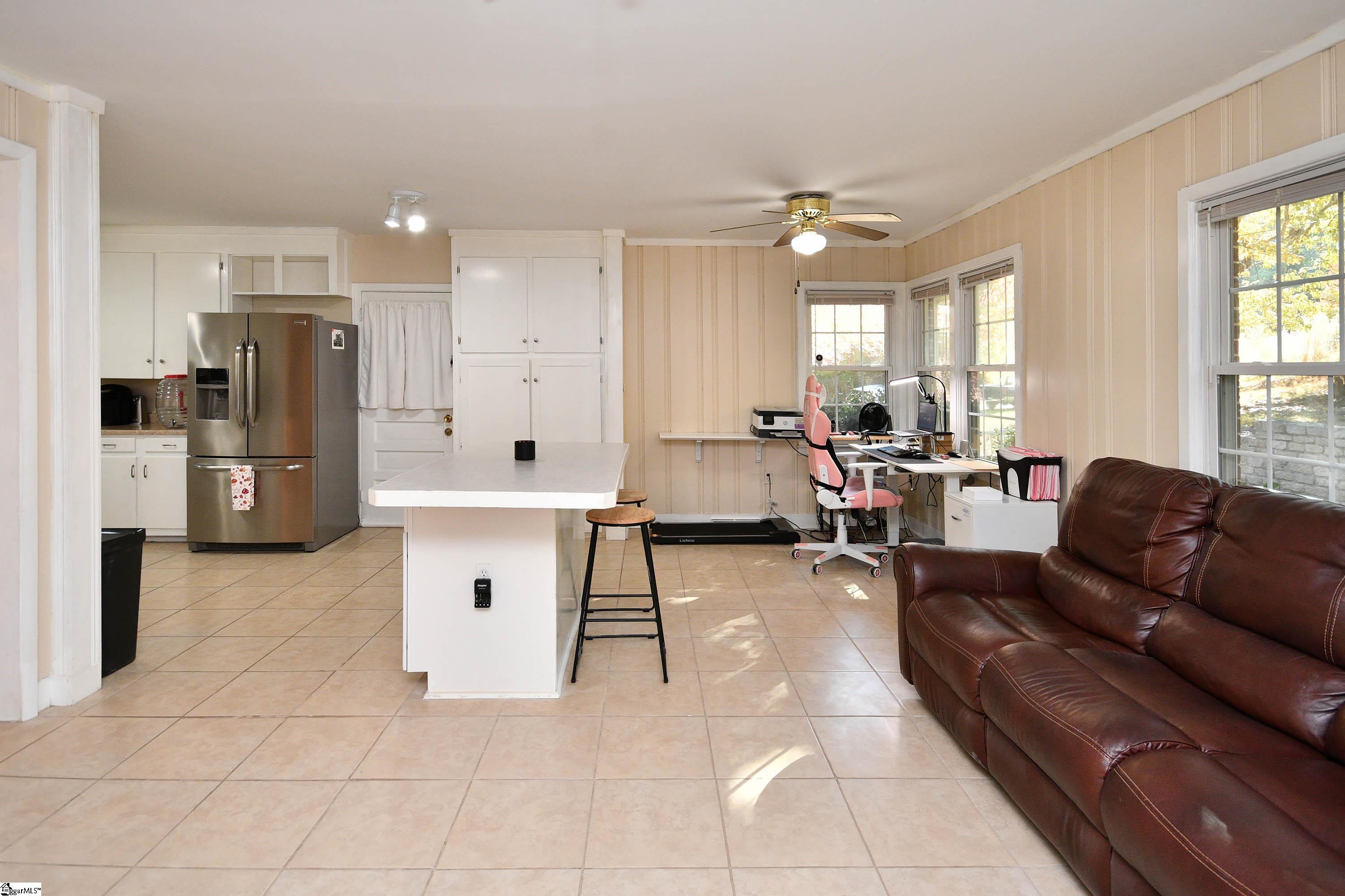 303 Tanglewood Drive Property Photo 16