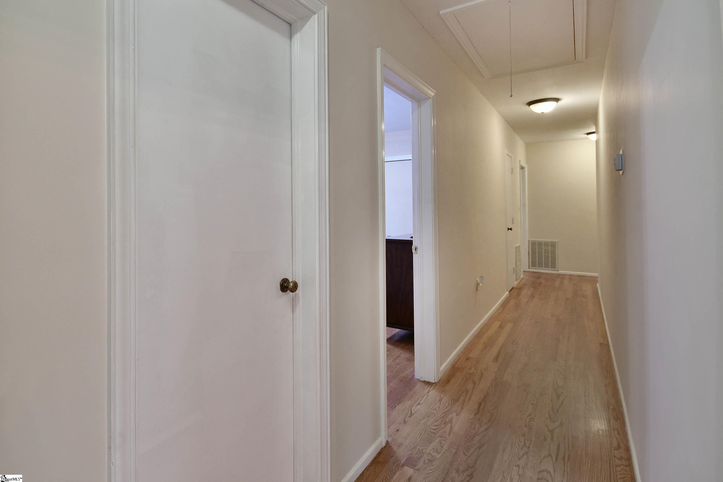 303 Tanglewood Drive Property Photo 22