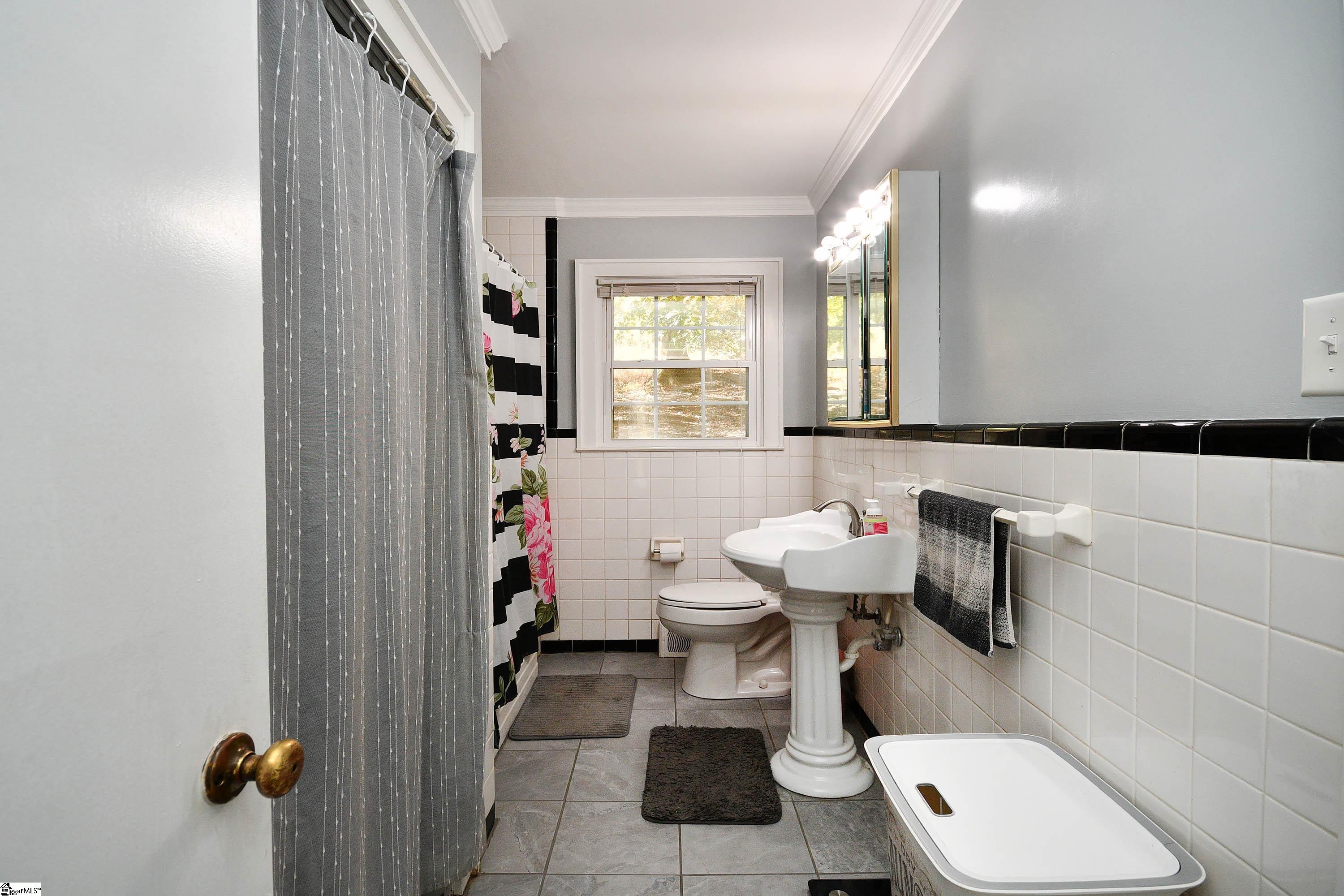 303 Tanglewood Drive Property Photo 26